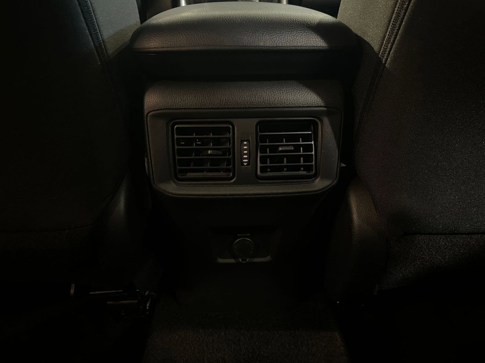 Thumbnail: 2025 Toyota RAV4 - 23