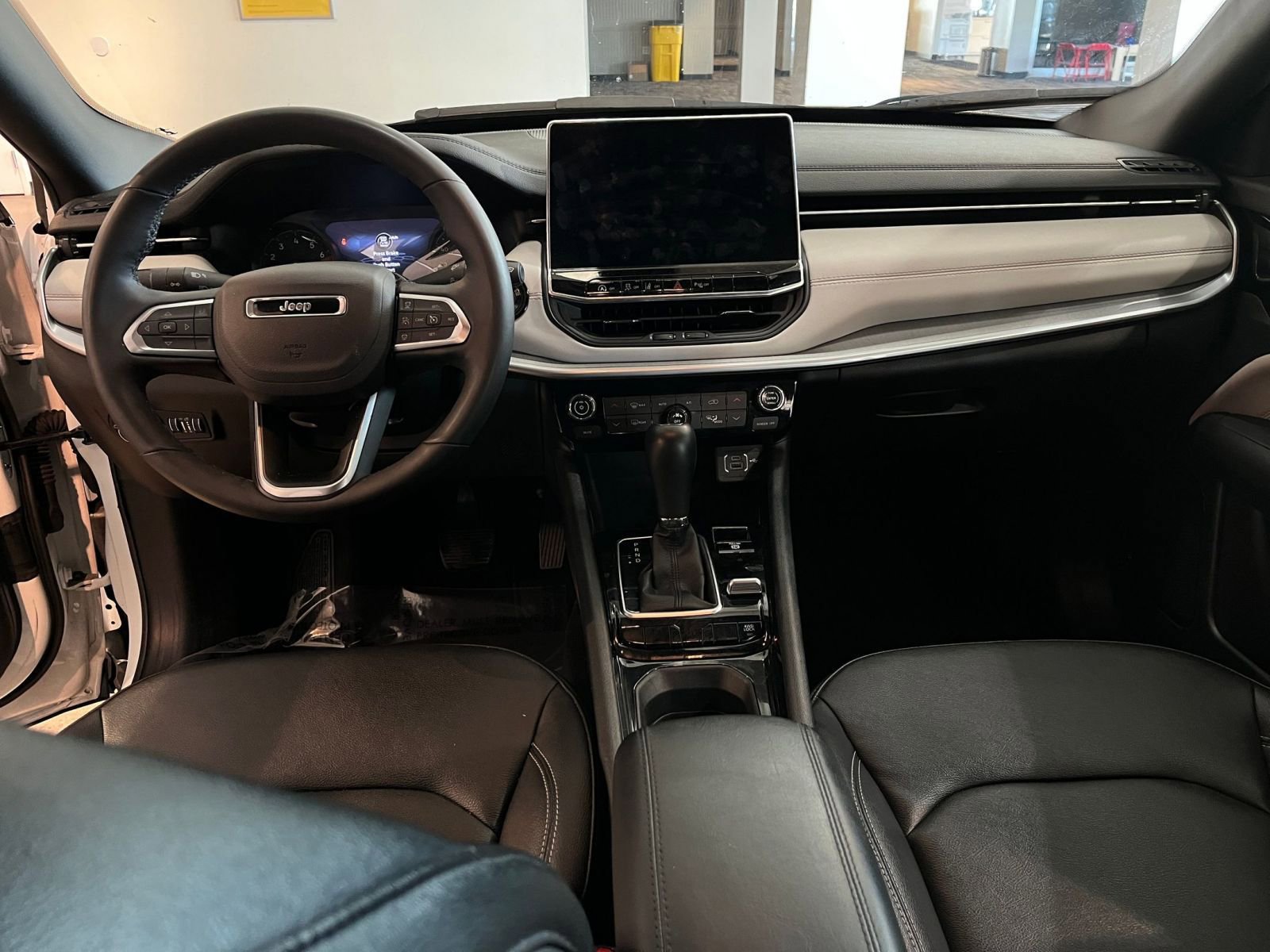 Thumbnail: 2025 Jeep Compass - 33