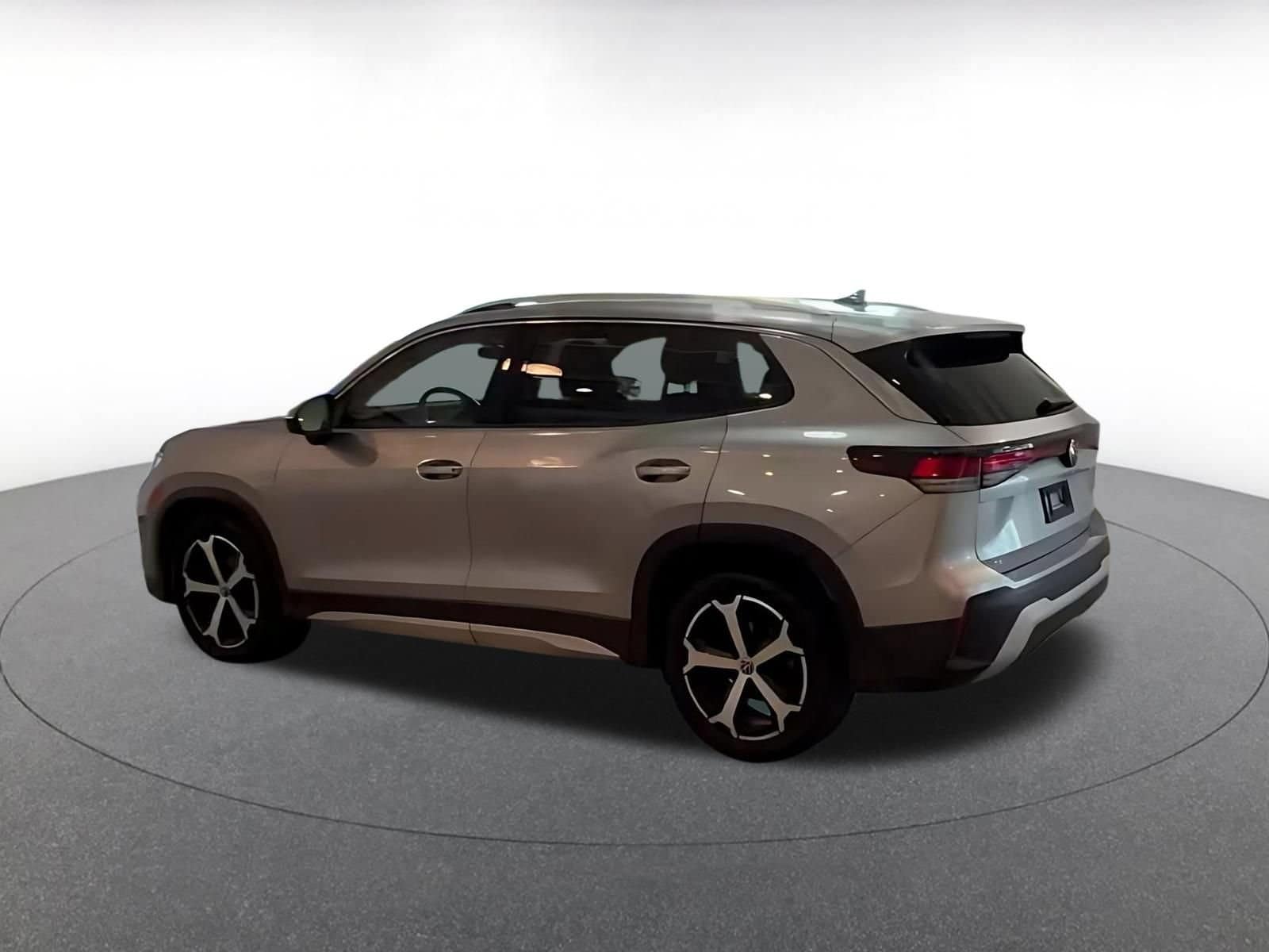 Thumbnail: 2026 Volkswagen Tiguan - 13