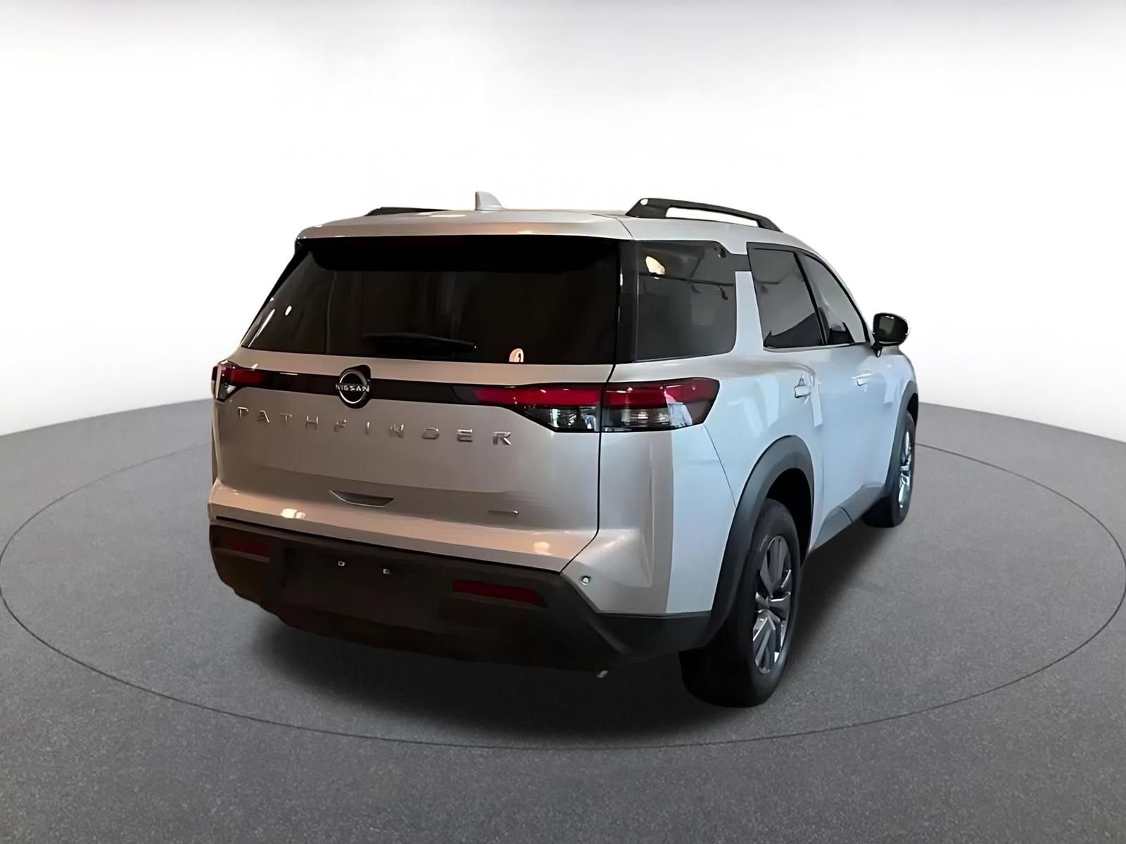 Thumbnail: 2025 Nissan Pathfinder - 14