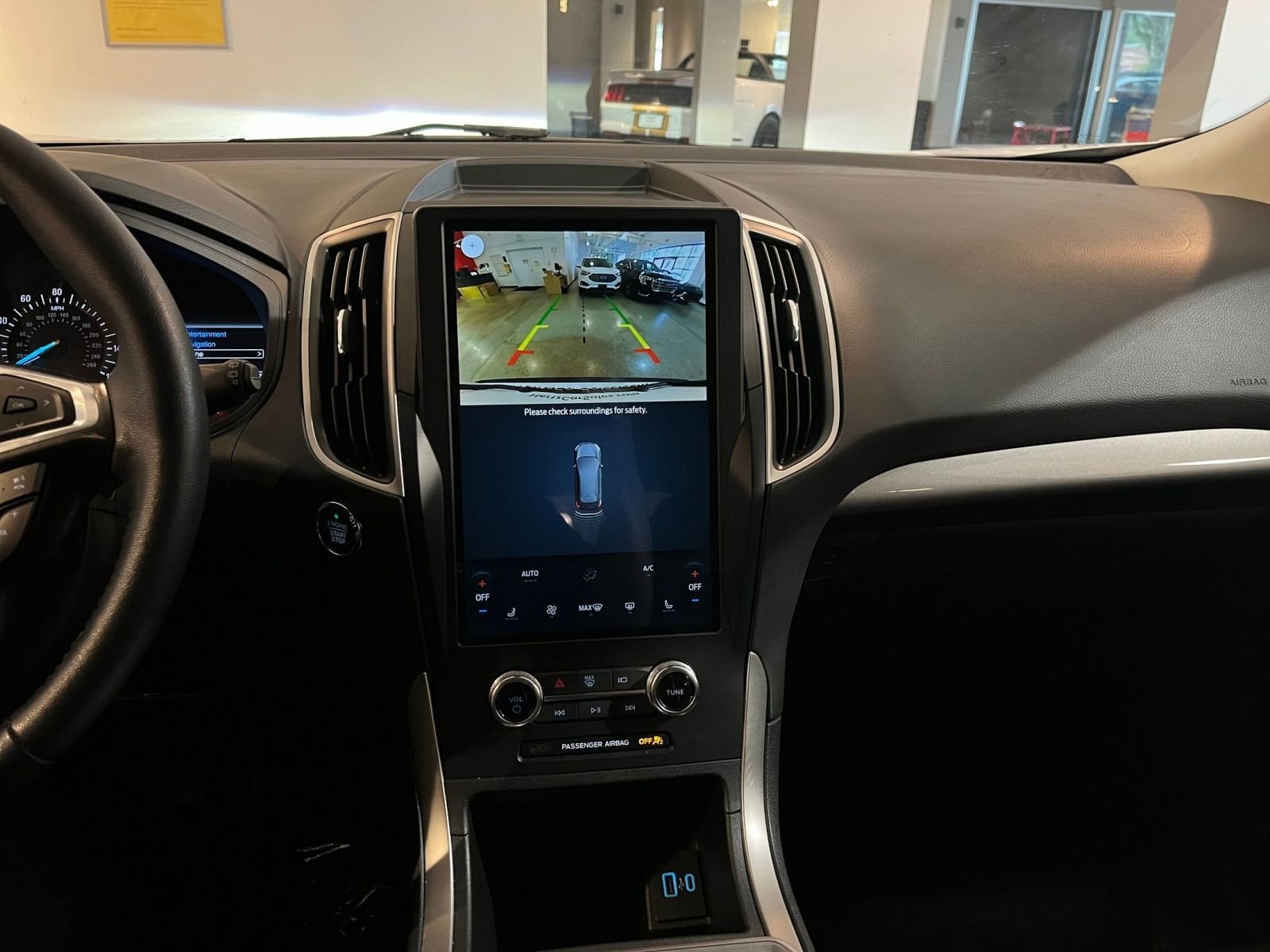 Thumbnail: 2024 Ford Edge - 17