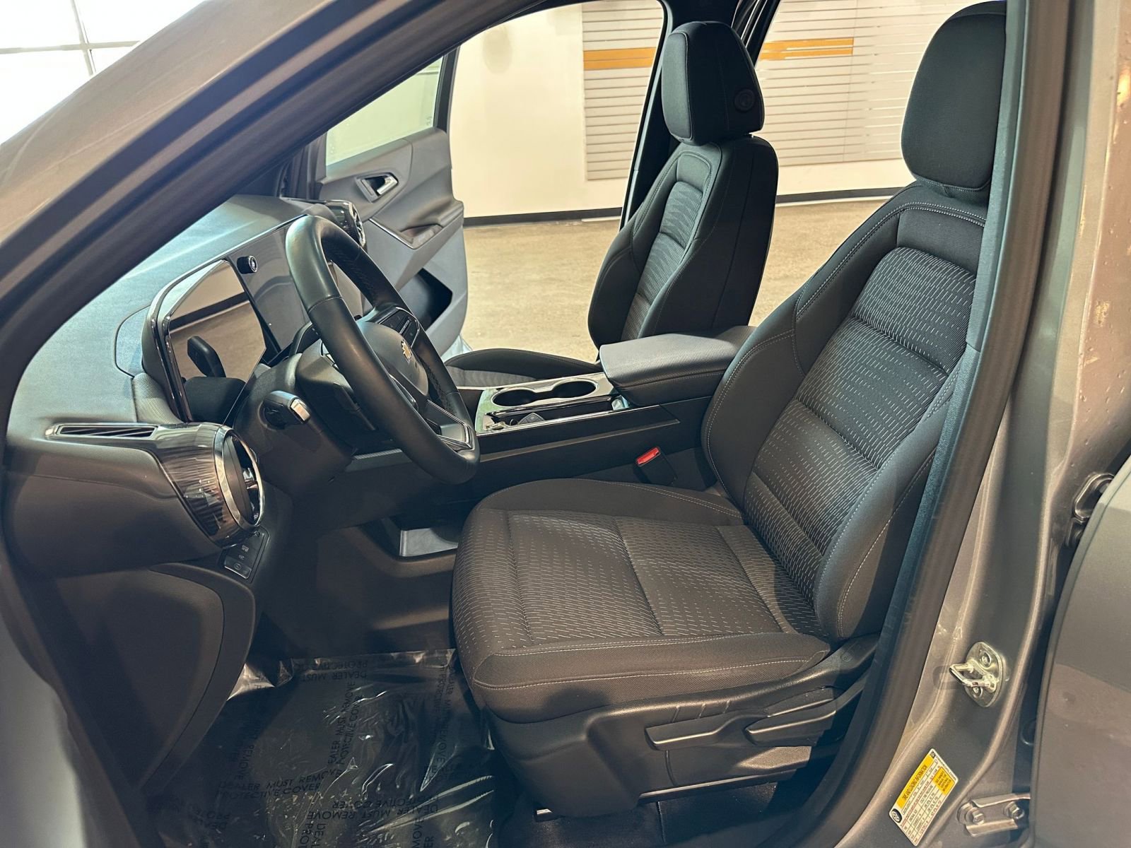 Thumbnail: 2025 Chevrolet Equinox - 27