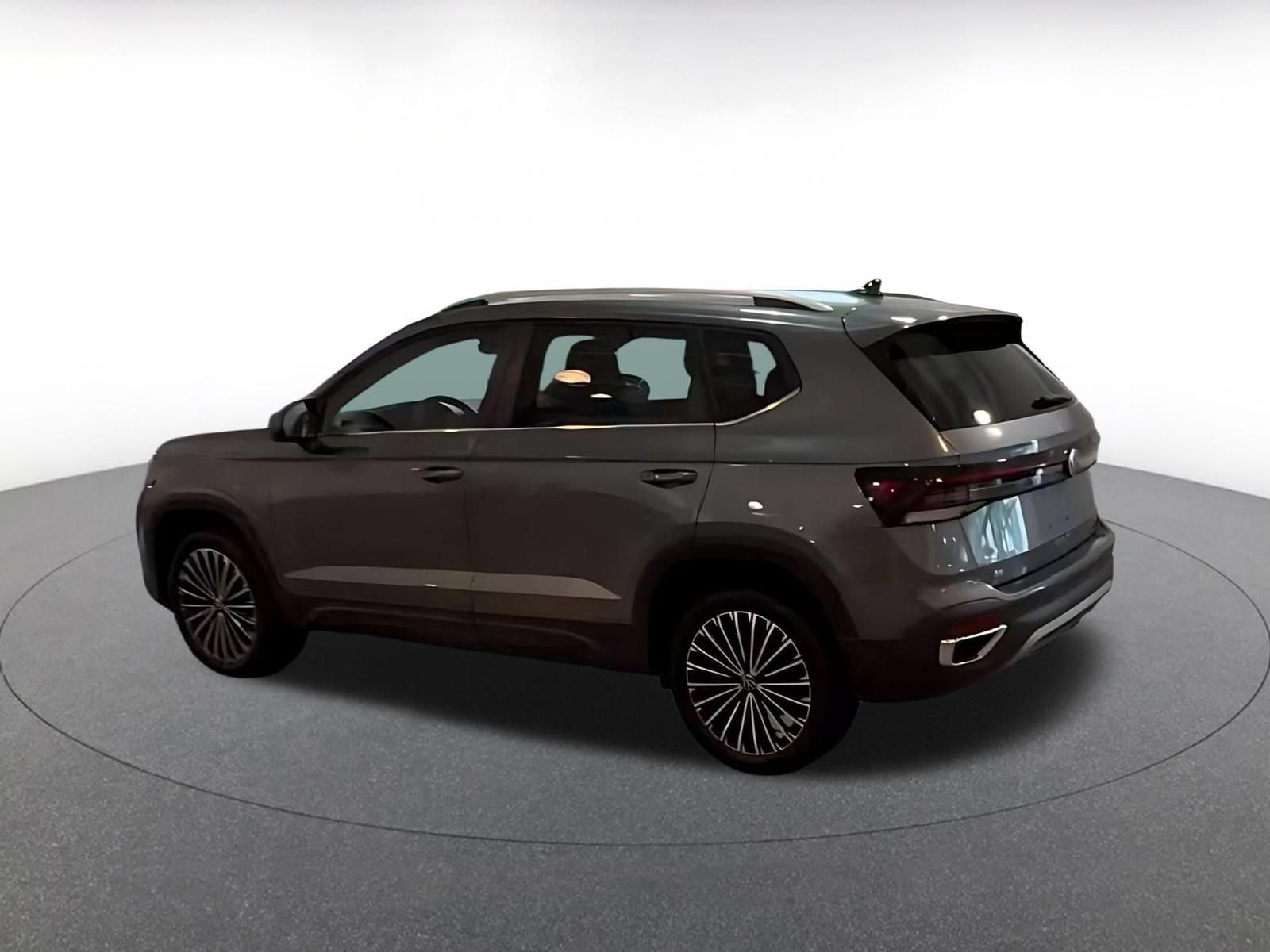 Thumbnail: 2026 Volkswagen Taos - 8