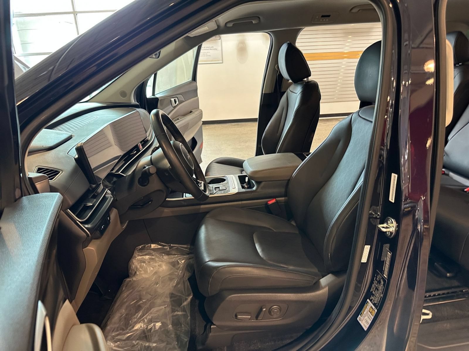 Thumbnail: 2026 Kia Carnival - 27