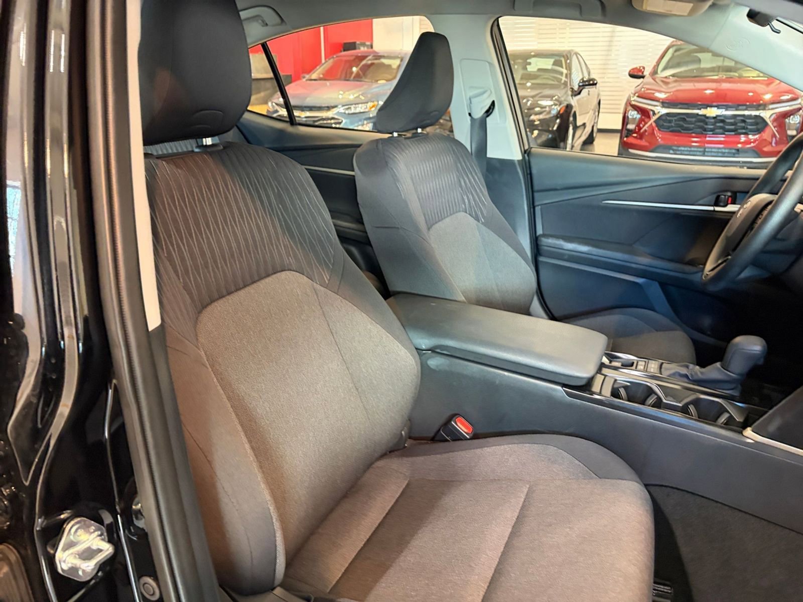 Thumbnail: 2025 Toyota Camry - 35