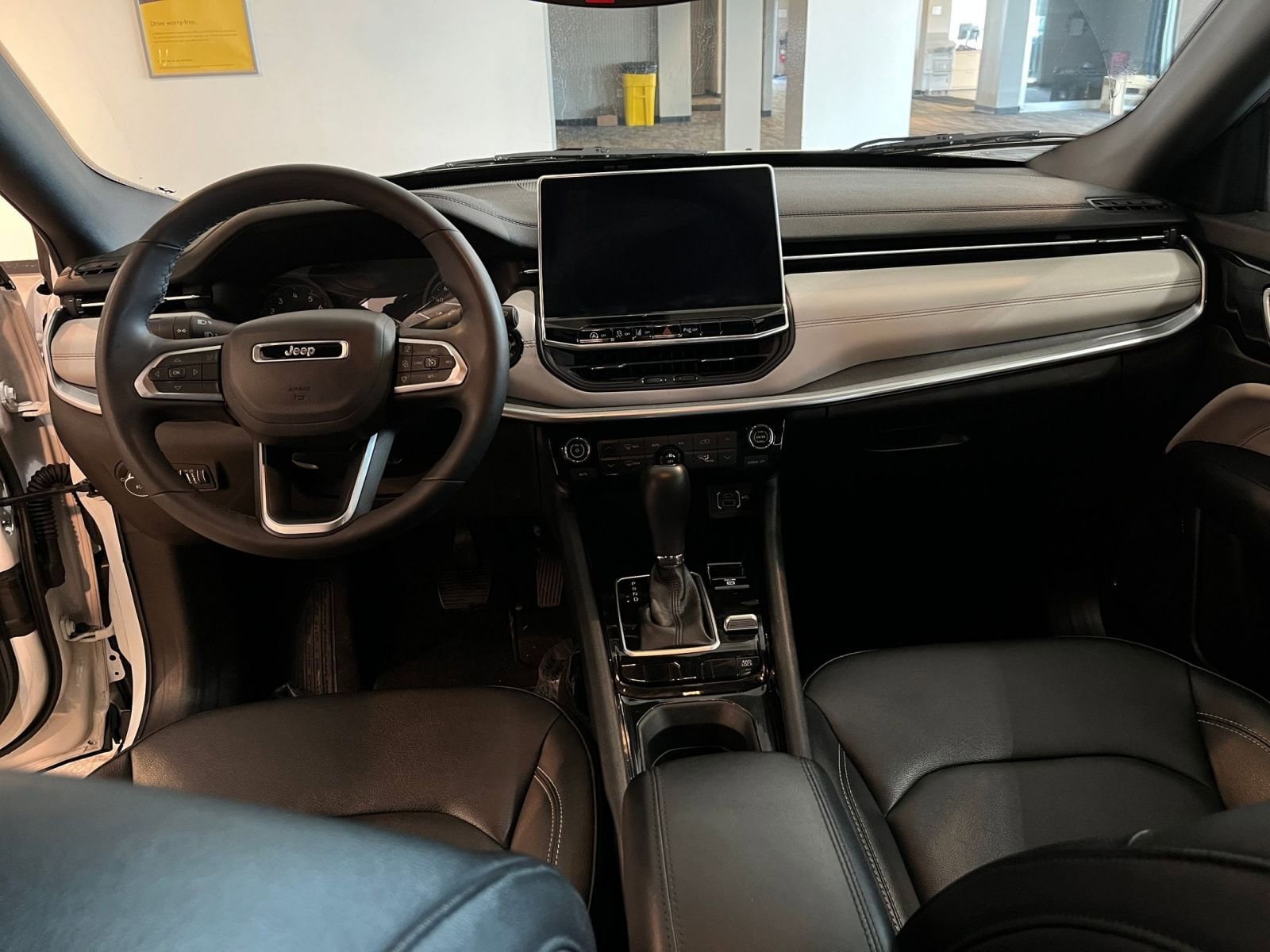 Thumbnail: 2025 Jeep Compass - 33