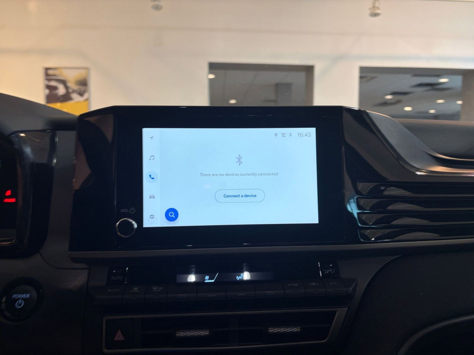 Thumbnail: 2025 Toyota Camry - 21