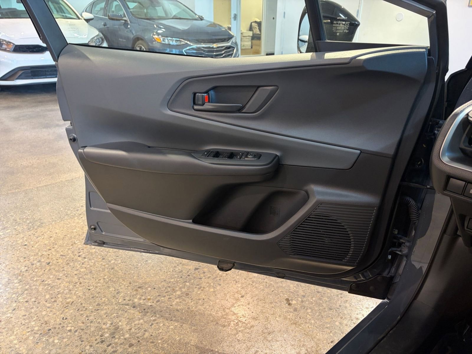 Thumbnail: 2025 Toyota Prius - 20