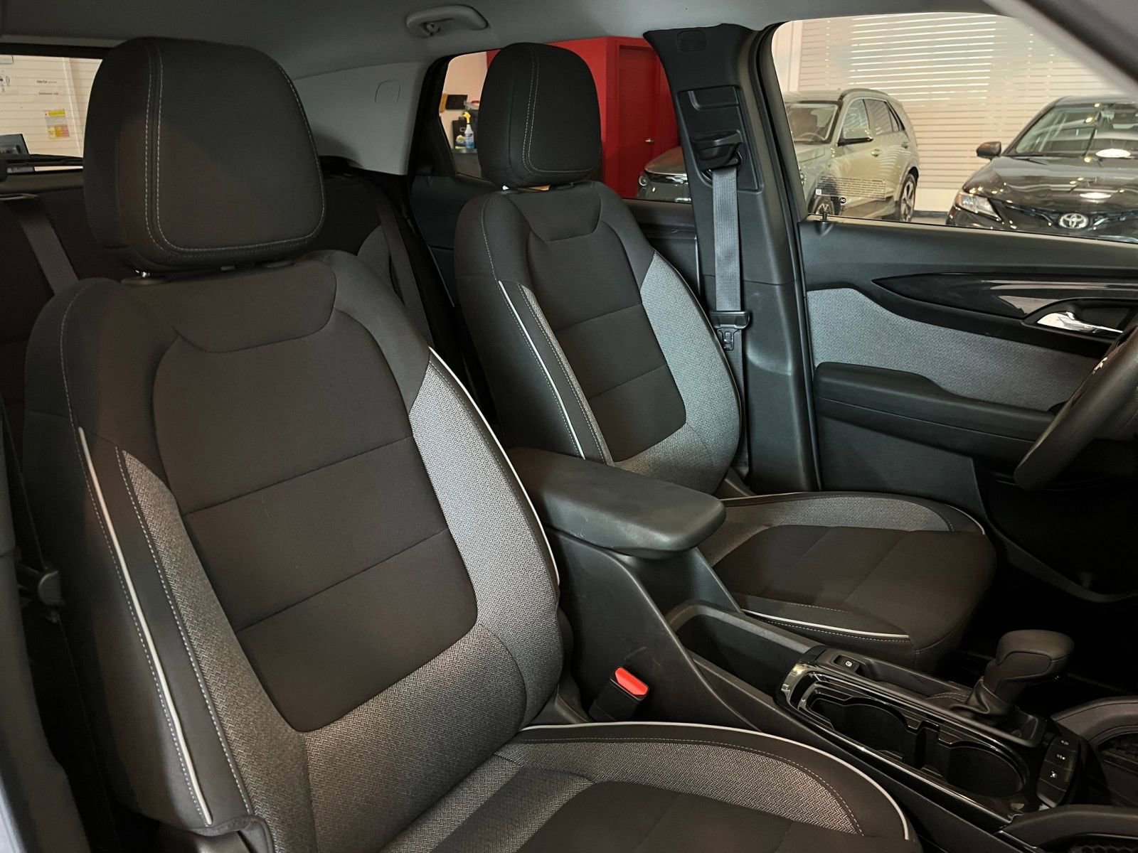 Thumbnail: 2024 Chevrolet TrailBlazer - 34