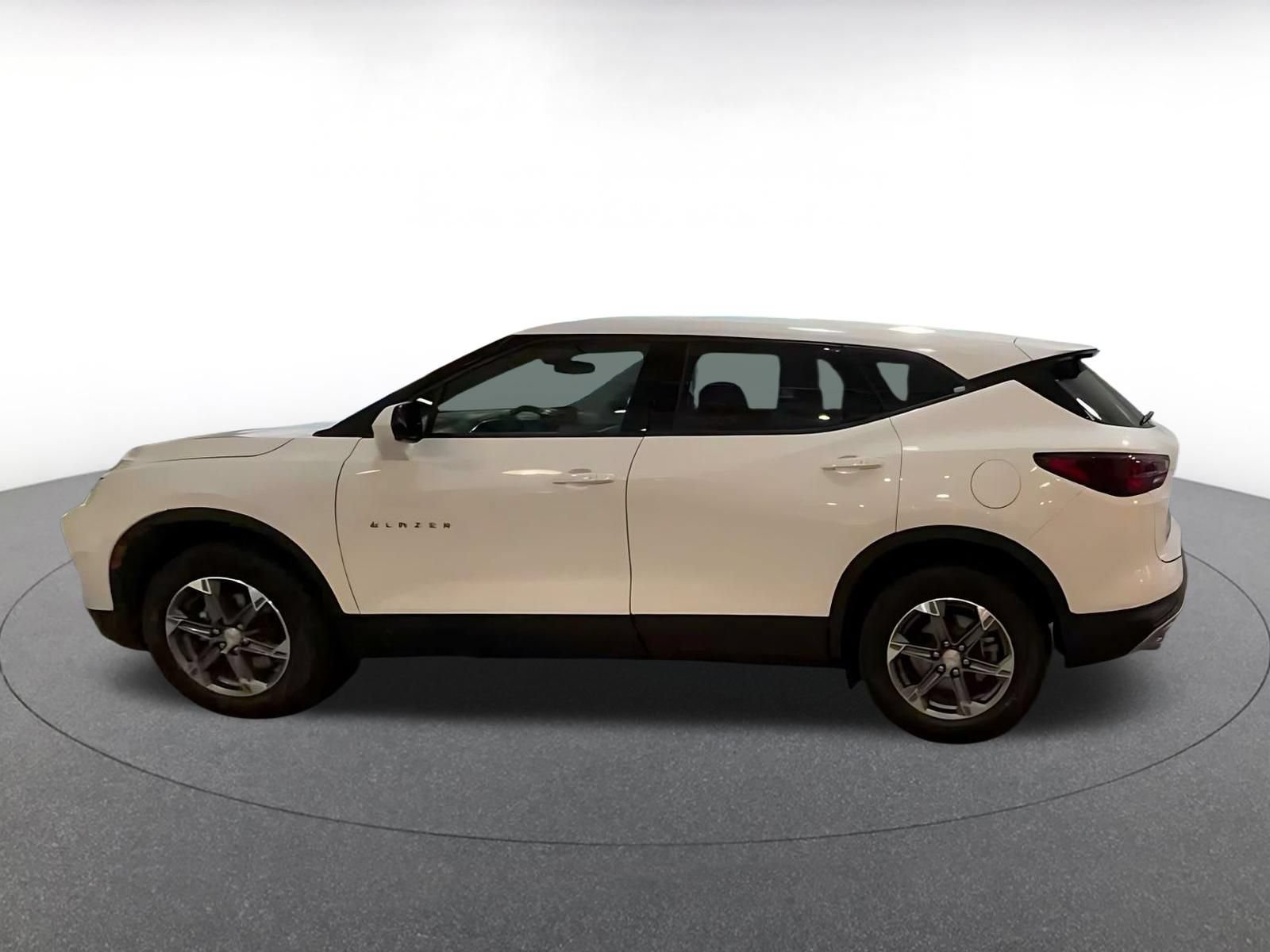 Thumbnail: 2025 Chevrolet Blazer - 10