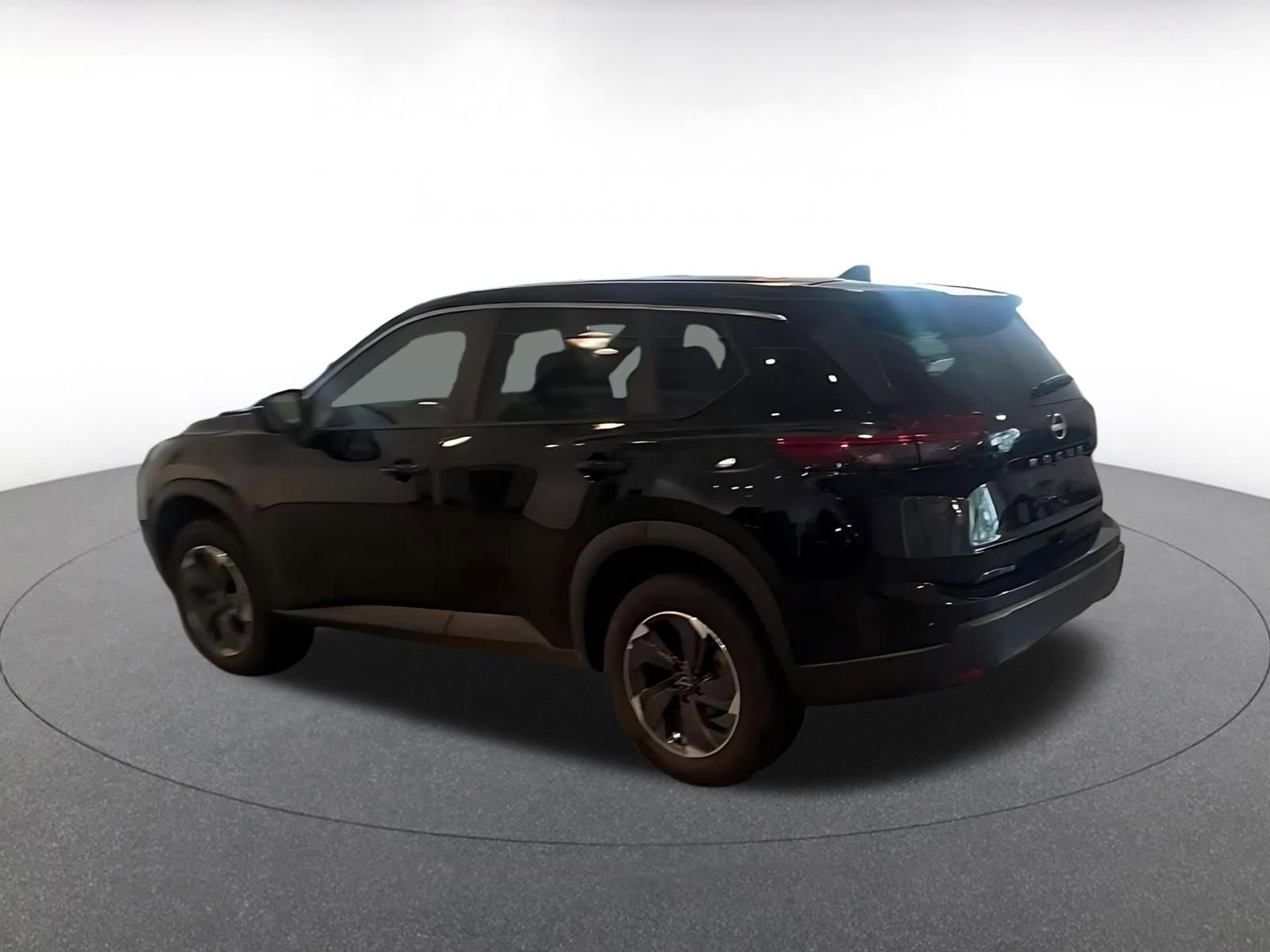 Thumbnail: 2025 Nissan Rogue - 10