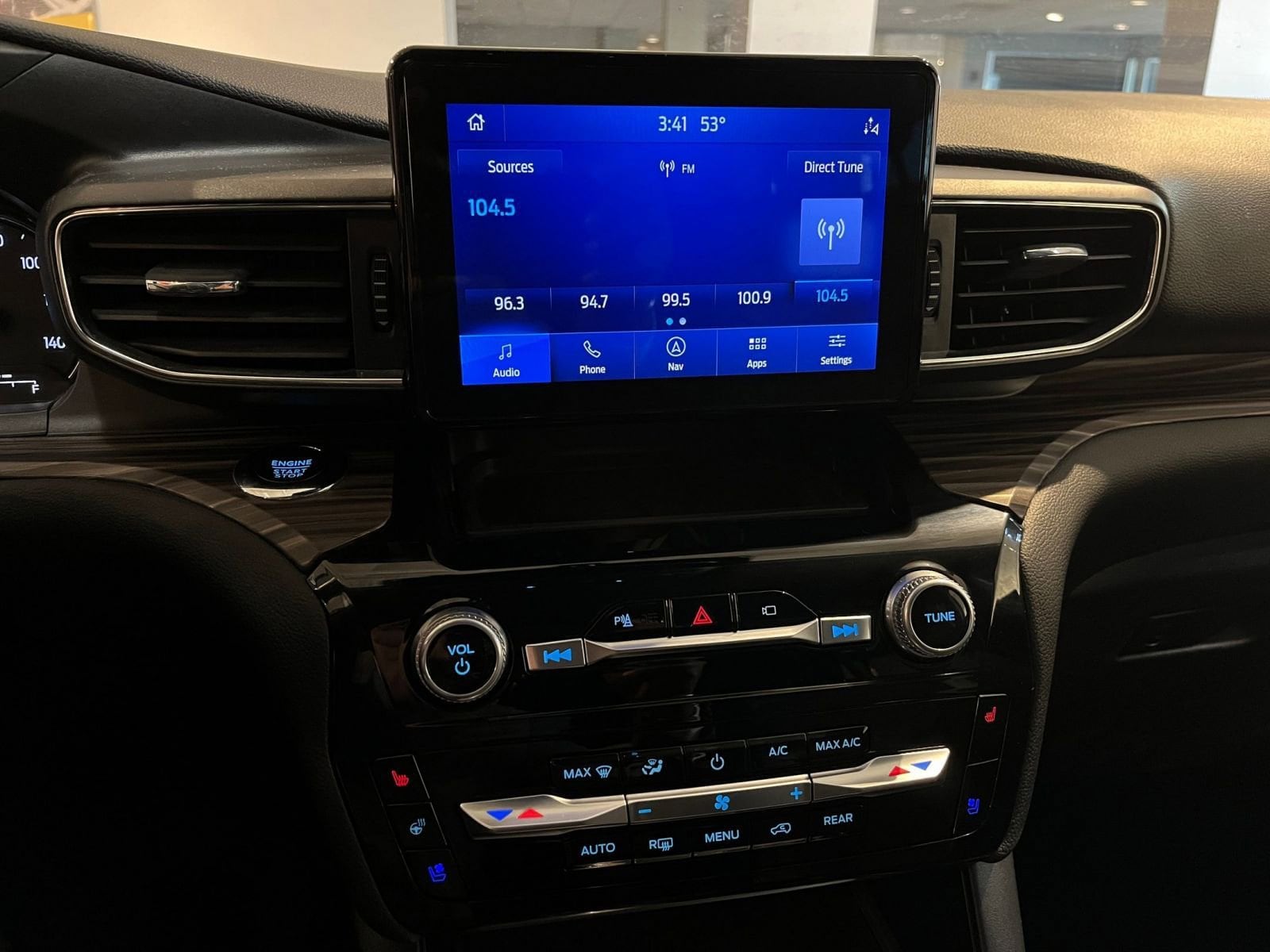 Thumbnail: 2023 Ford Explorer - 18