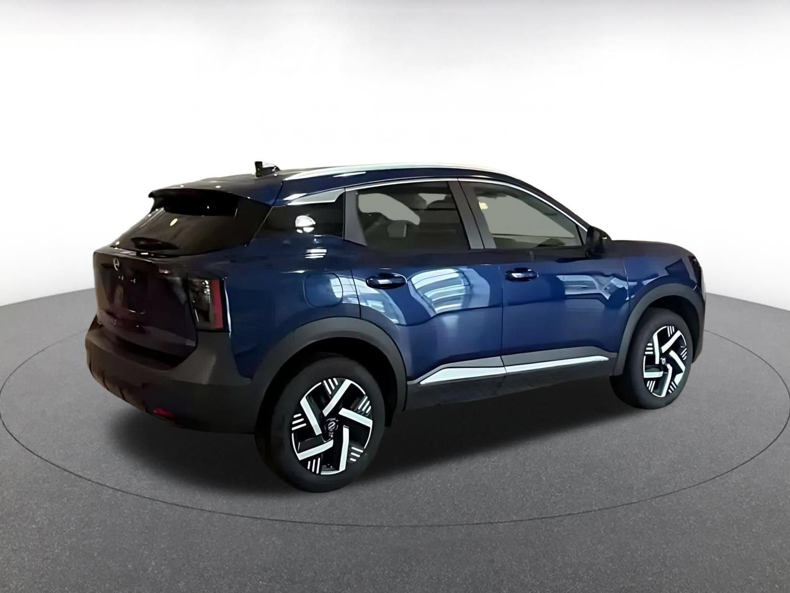 Thumbnail: 2026 Nissan Kicks - 10