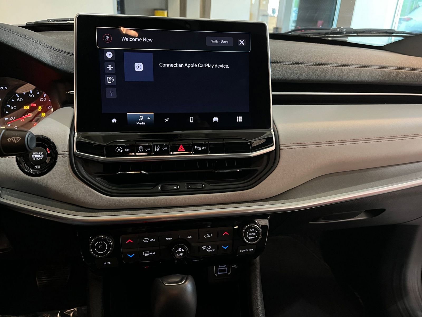 Thumbnail: 2025 Jeep Compass - 17