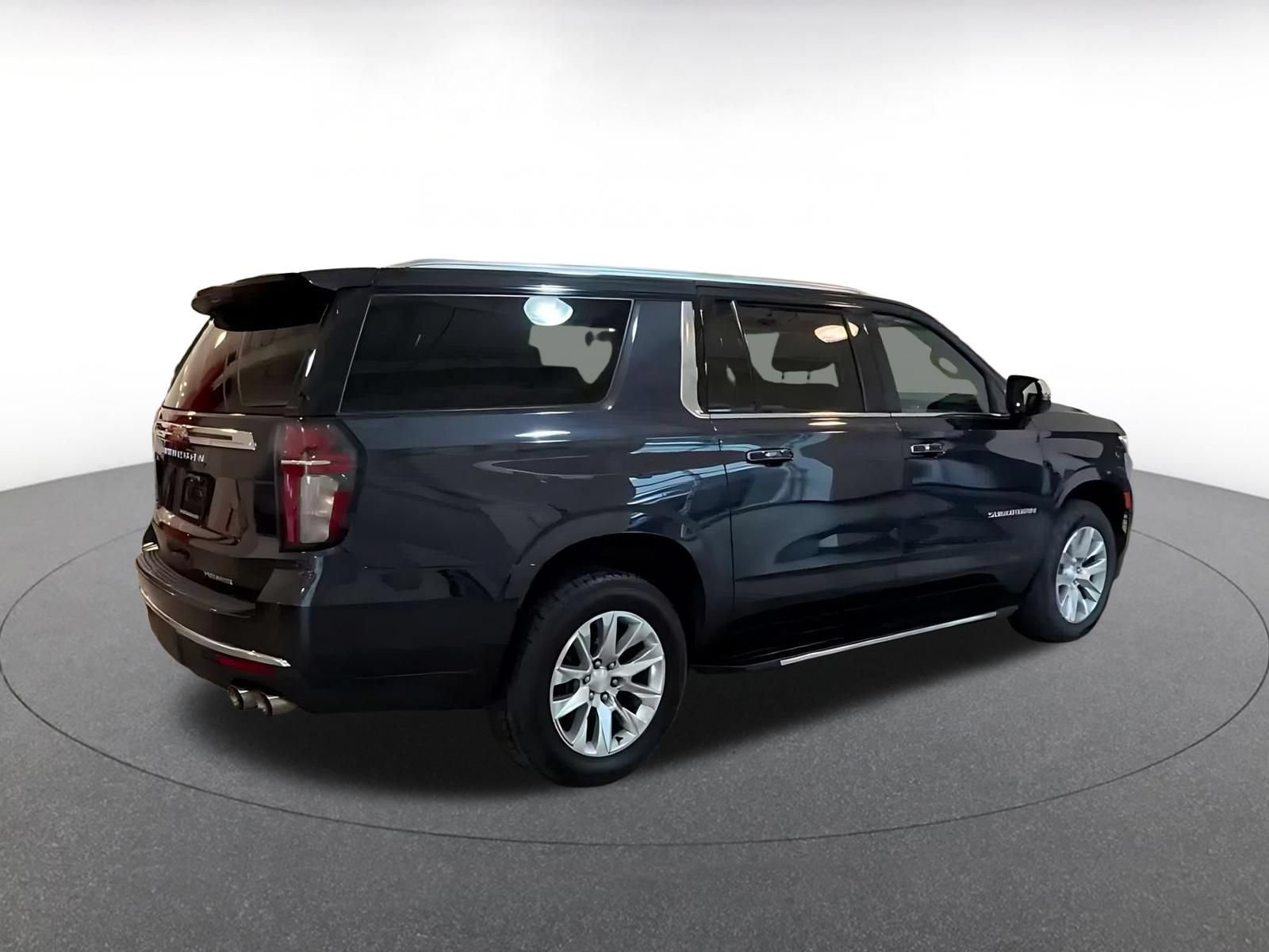 Thumbnail: 2023 Chevrolet Suburban - 13