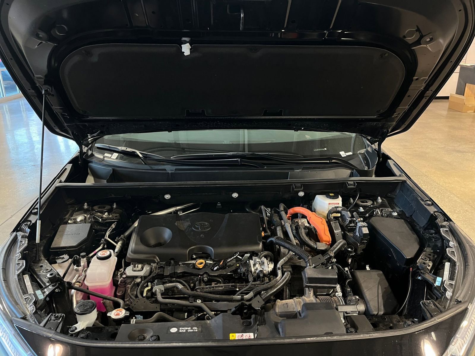 Thumbnail: 2025 Toyota RAV4 - 32