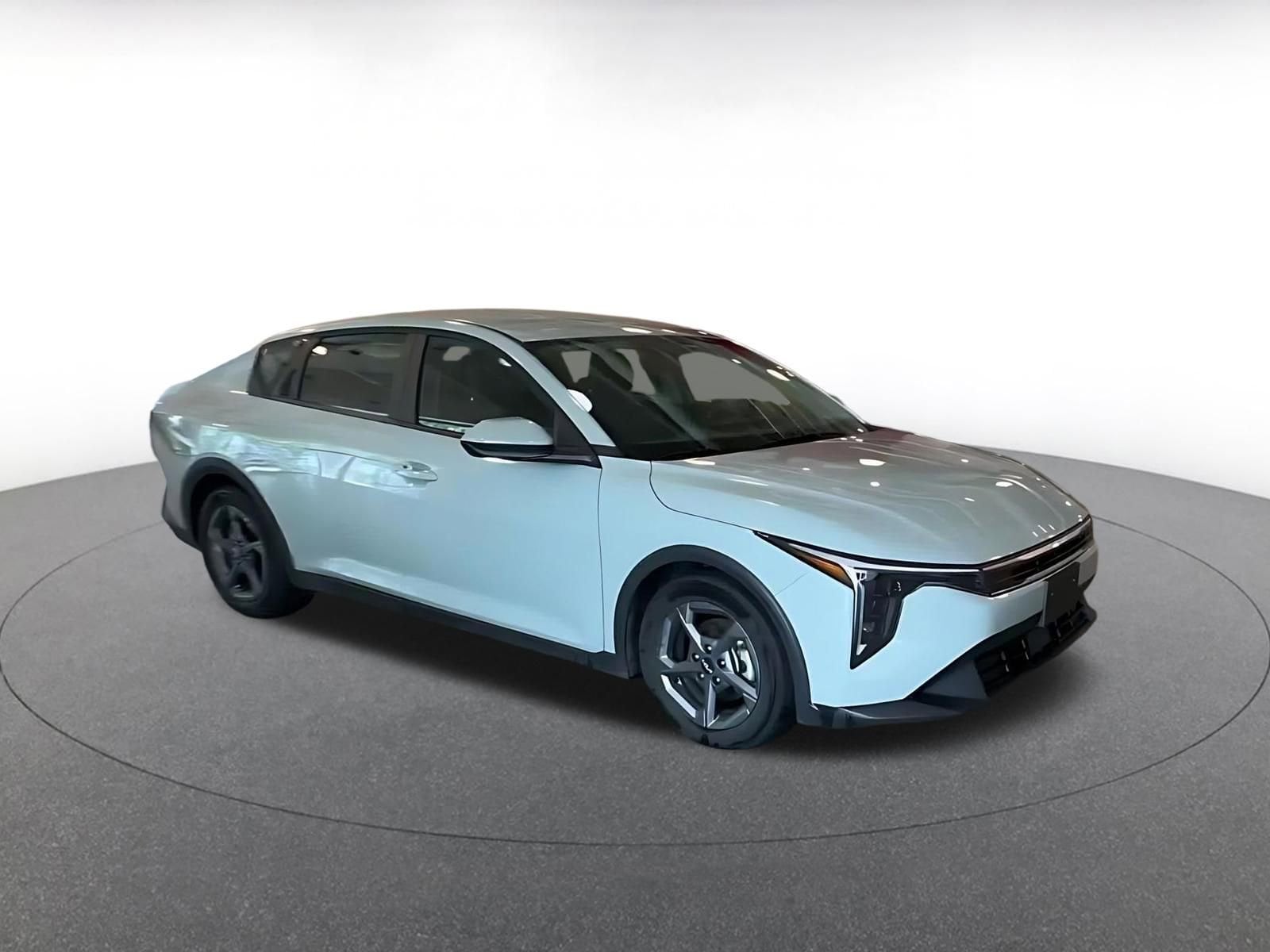 Thumbnail: 2025 Kia K4 - 2