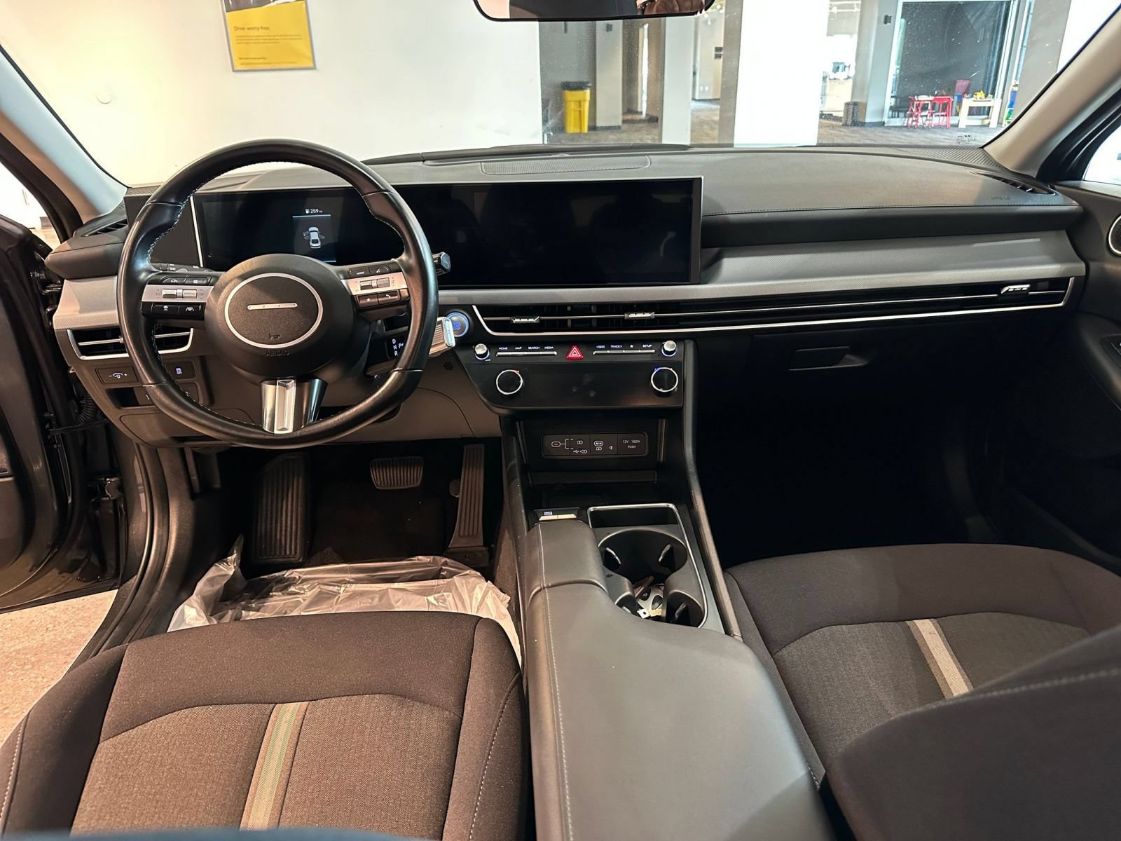 Thumbnail: 2025 Hyundai Sonata - 33