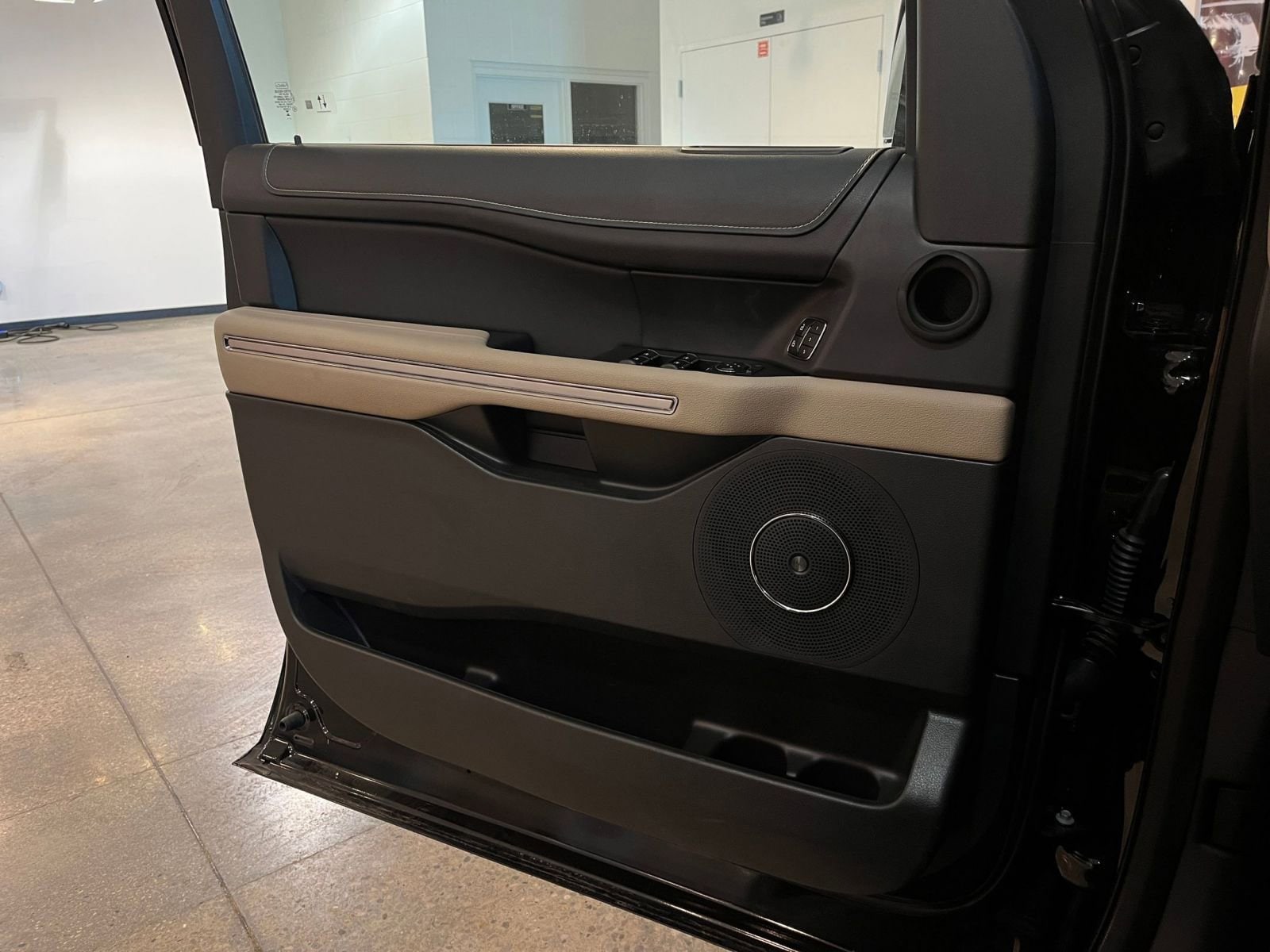 Thumbnail: 2024 Ford Expedition - 20