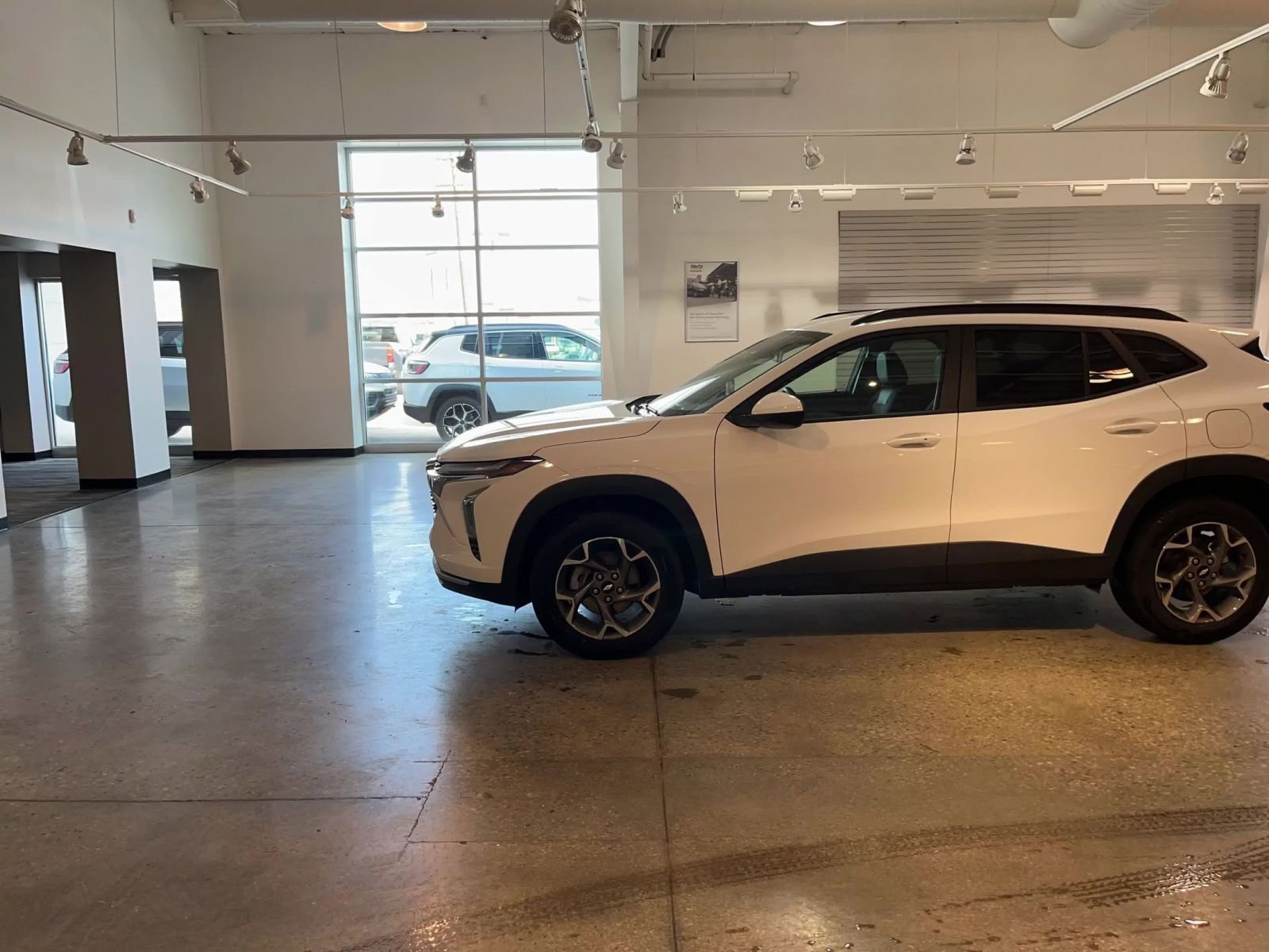 Thumbnail: 2025 Chevrolet Trax - 9