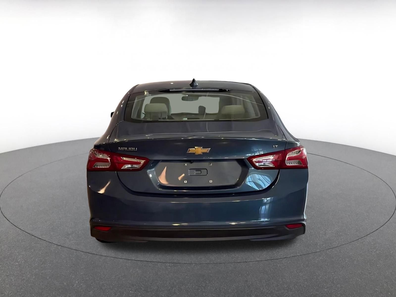 Thumbnail: 2024 Chevrolet Malibu - 12