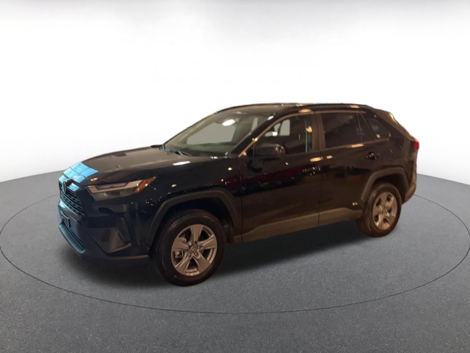 Thumbnail: 2025 Toyota RAV4 - 8