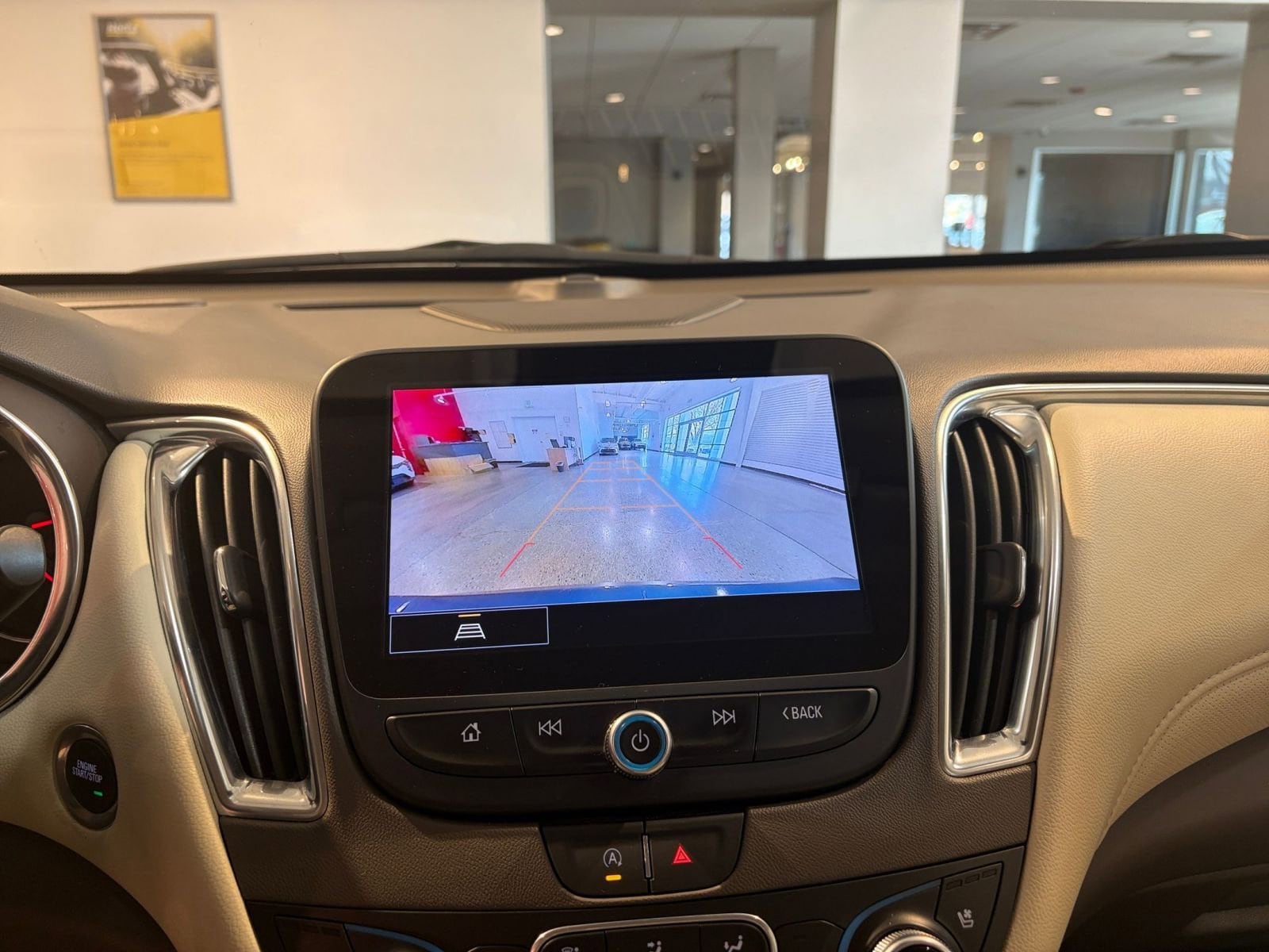 Thumbnail: 2024 Chevrolet Malibu - 17