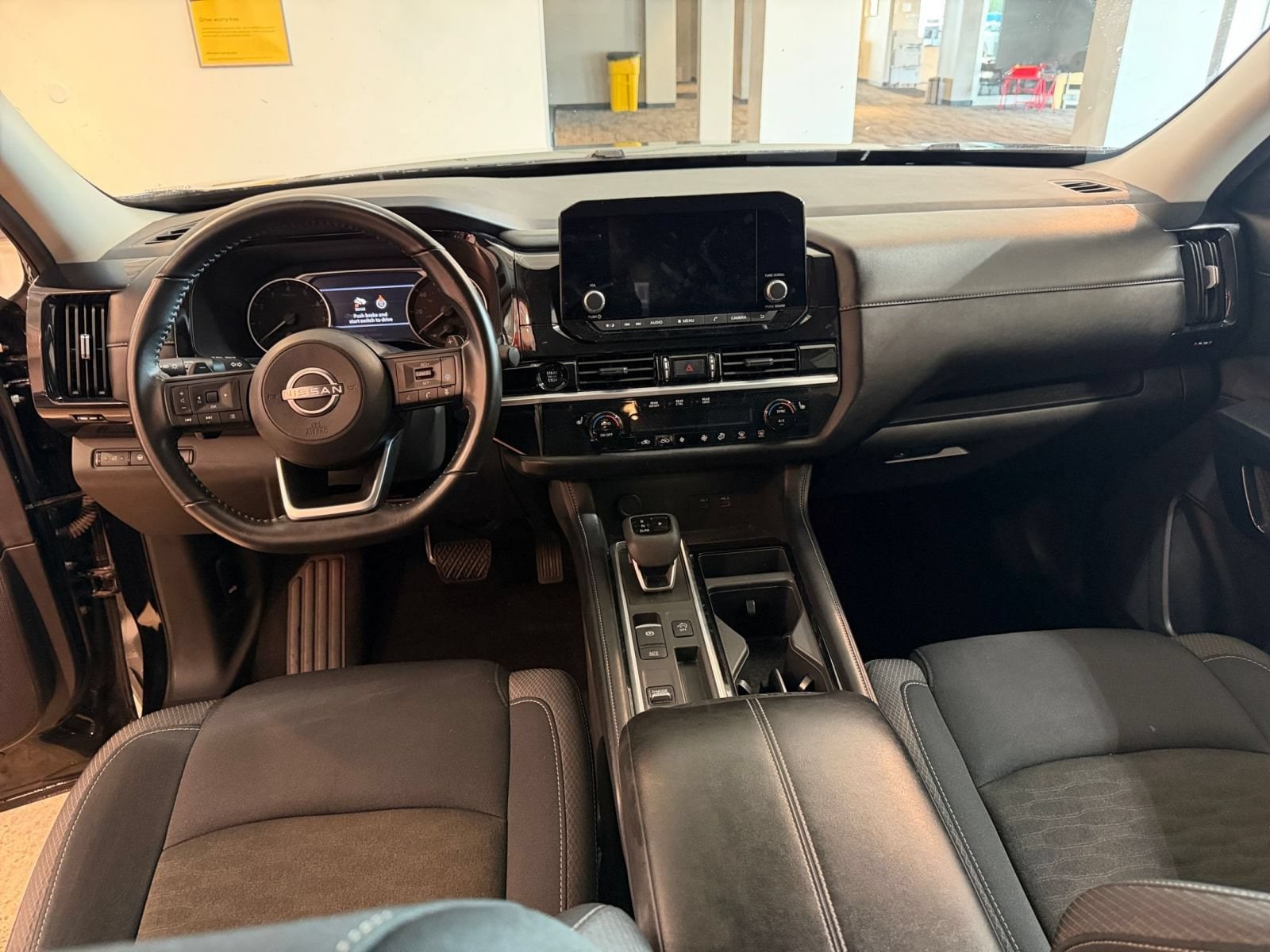 Thumbnail: 2025 Nissan Pathfinder - 35