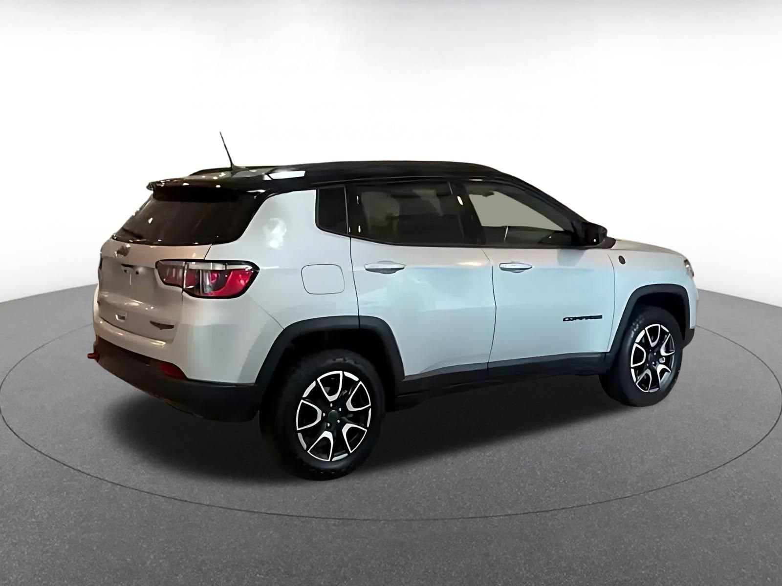 Thumbnail: 2025 Jeep Compass - 11