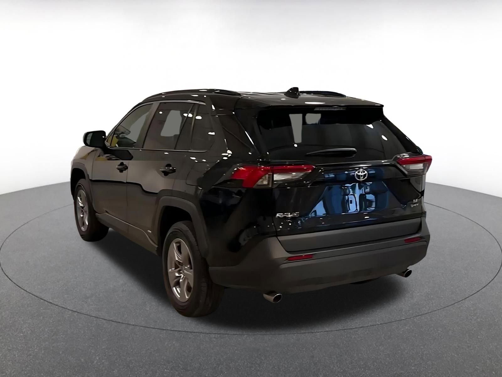 Thumbnail: 2025 Toyota RAV4 - 11