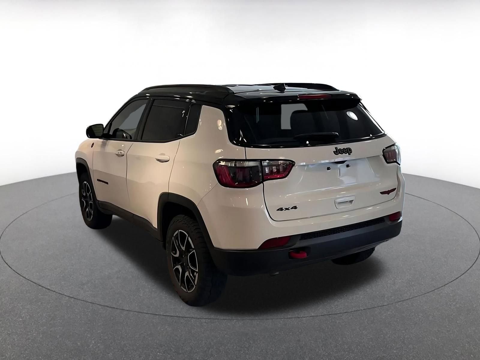 Thumbnail: 2025 Jeep Compass - 11