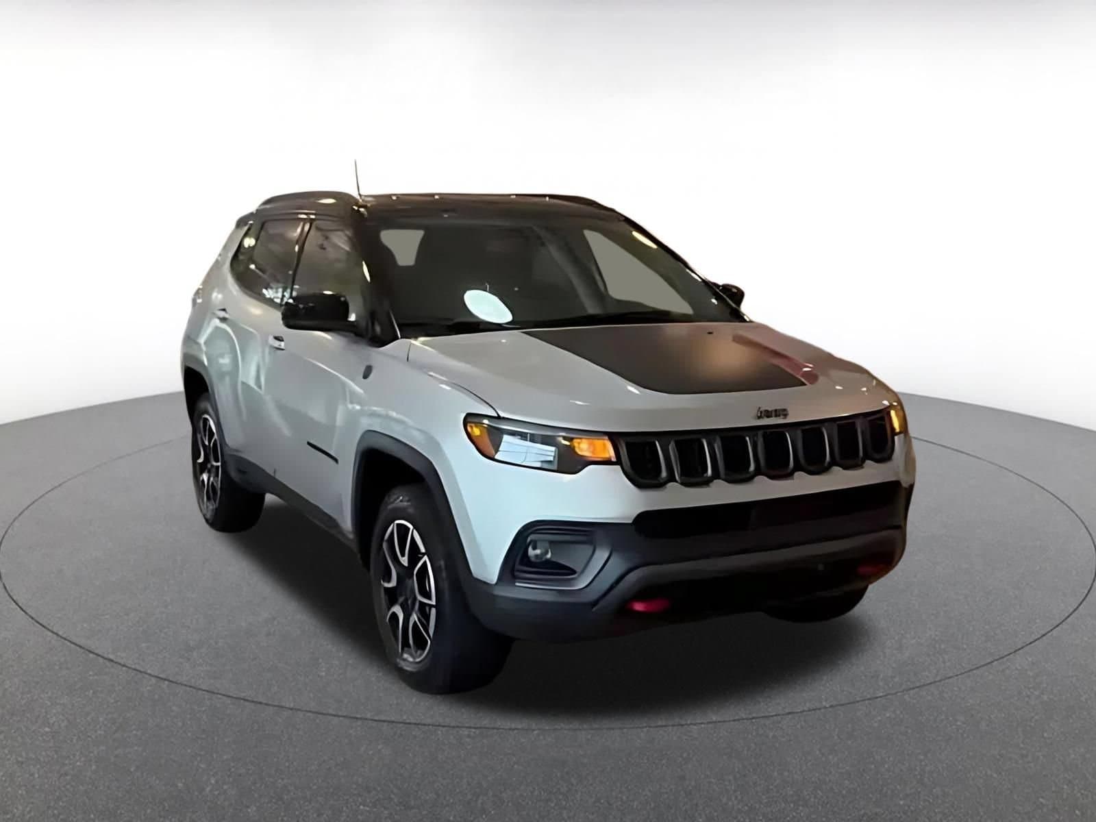 Thumbnail: 2025 Jeep Compass - 3