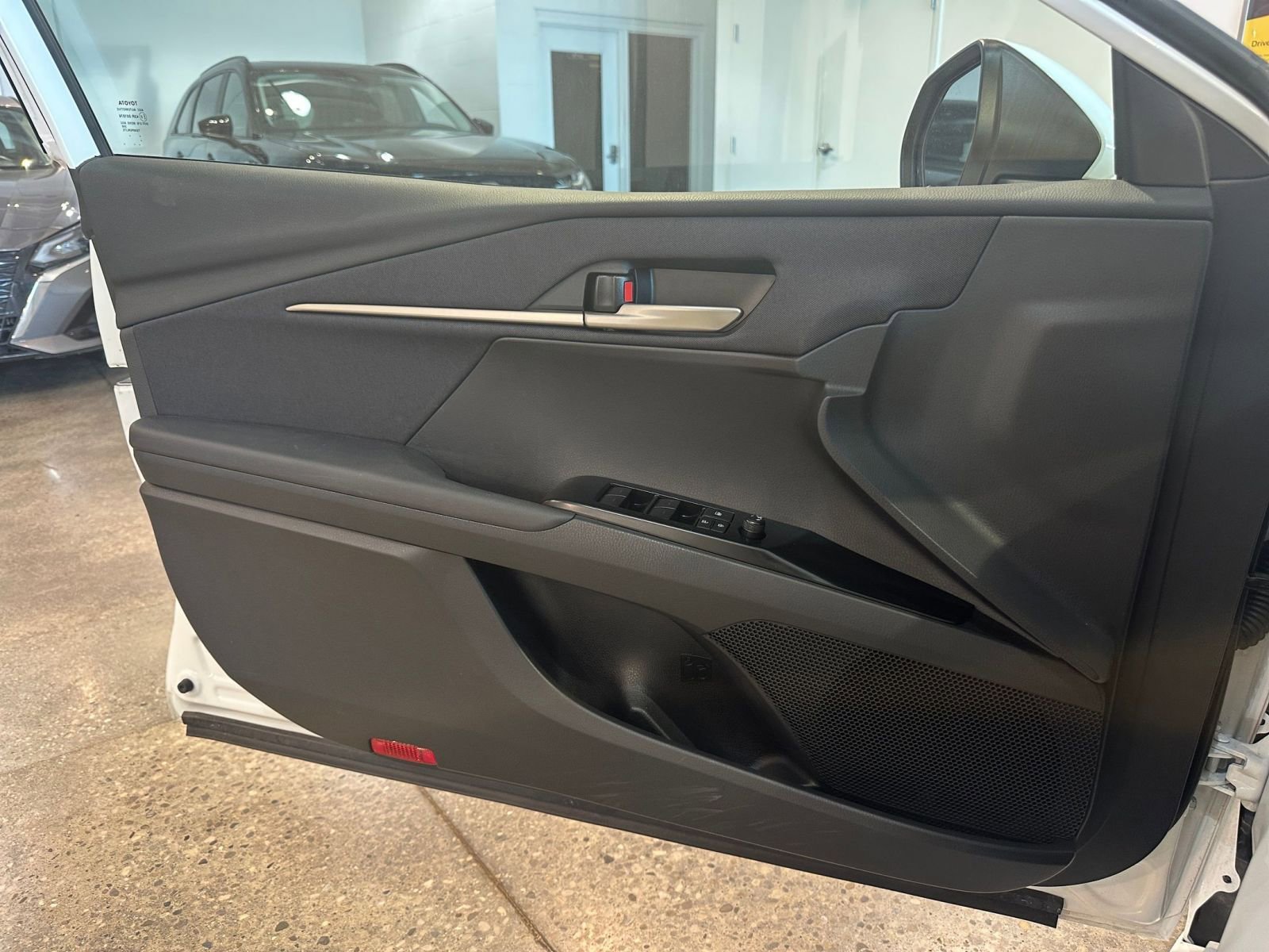 Thumbnail: 2025 Toyota Camry - 20