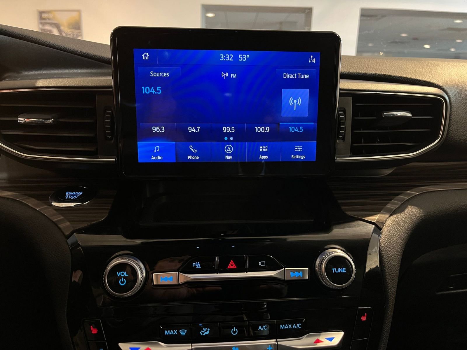 Thumbnail: 2023 Ford Explorer - 21