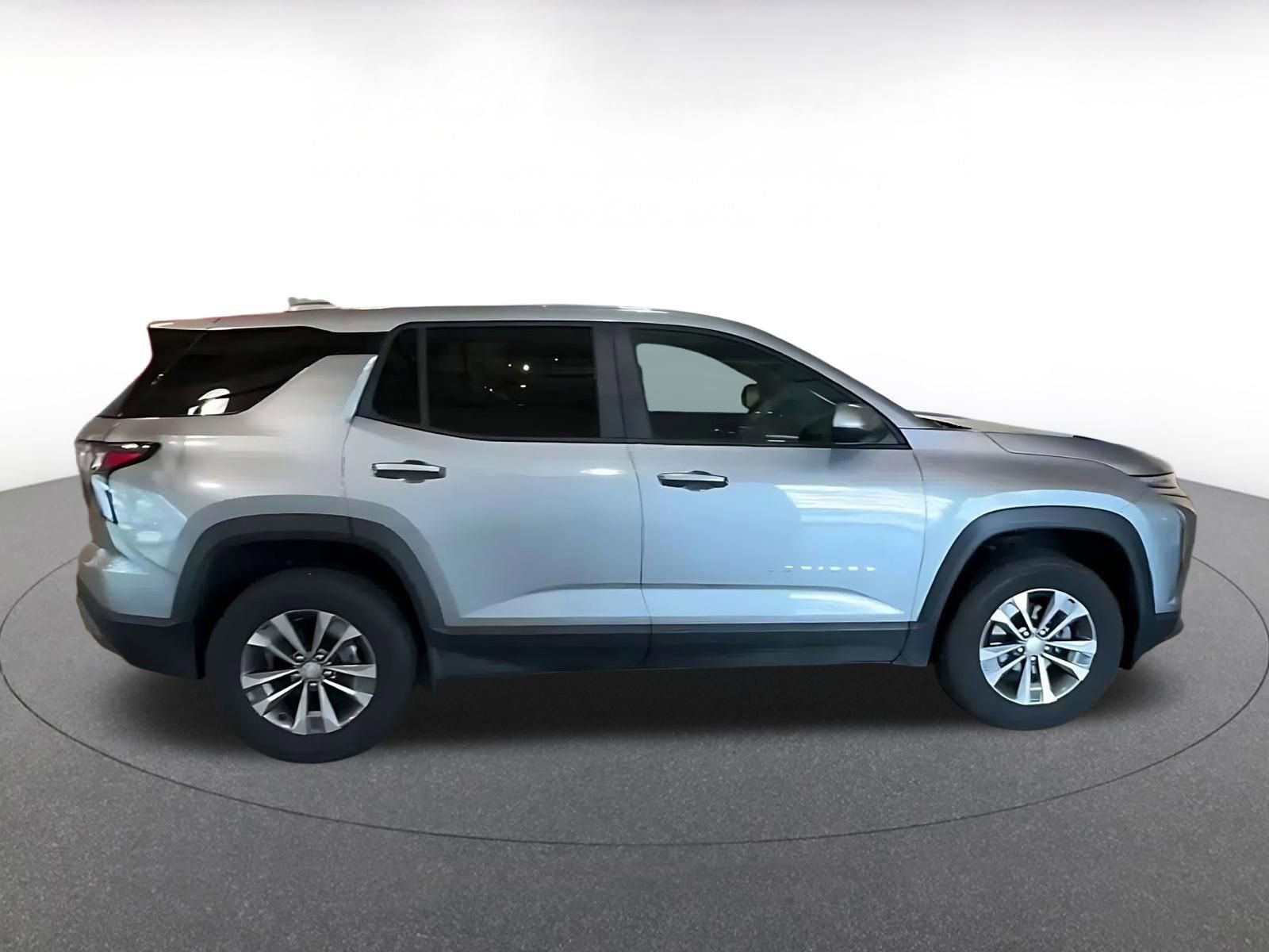 Thumbnail: 2025 Chevrolet Equinox - 16