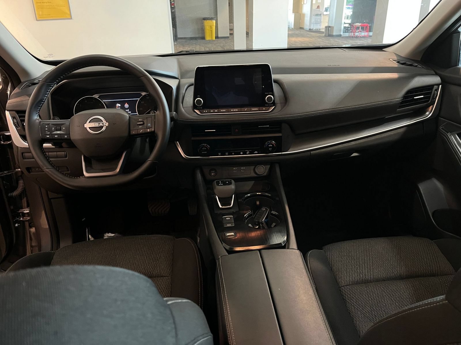 Thumbnail: 2025 Nissan Rogue - 34