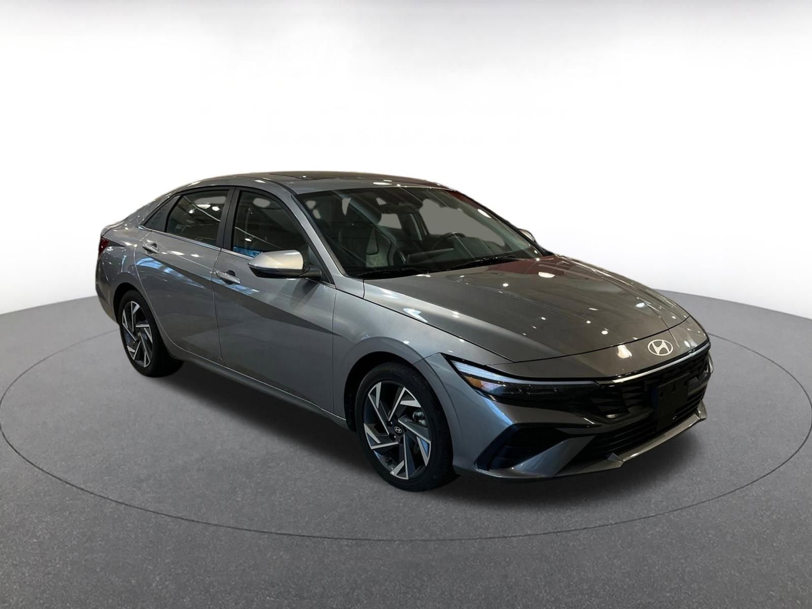 Thumbnail: 2025 Hyundai Elantra - 1