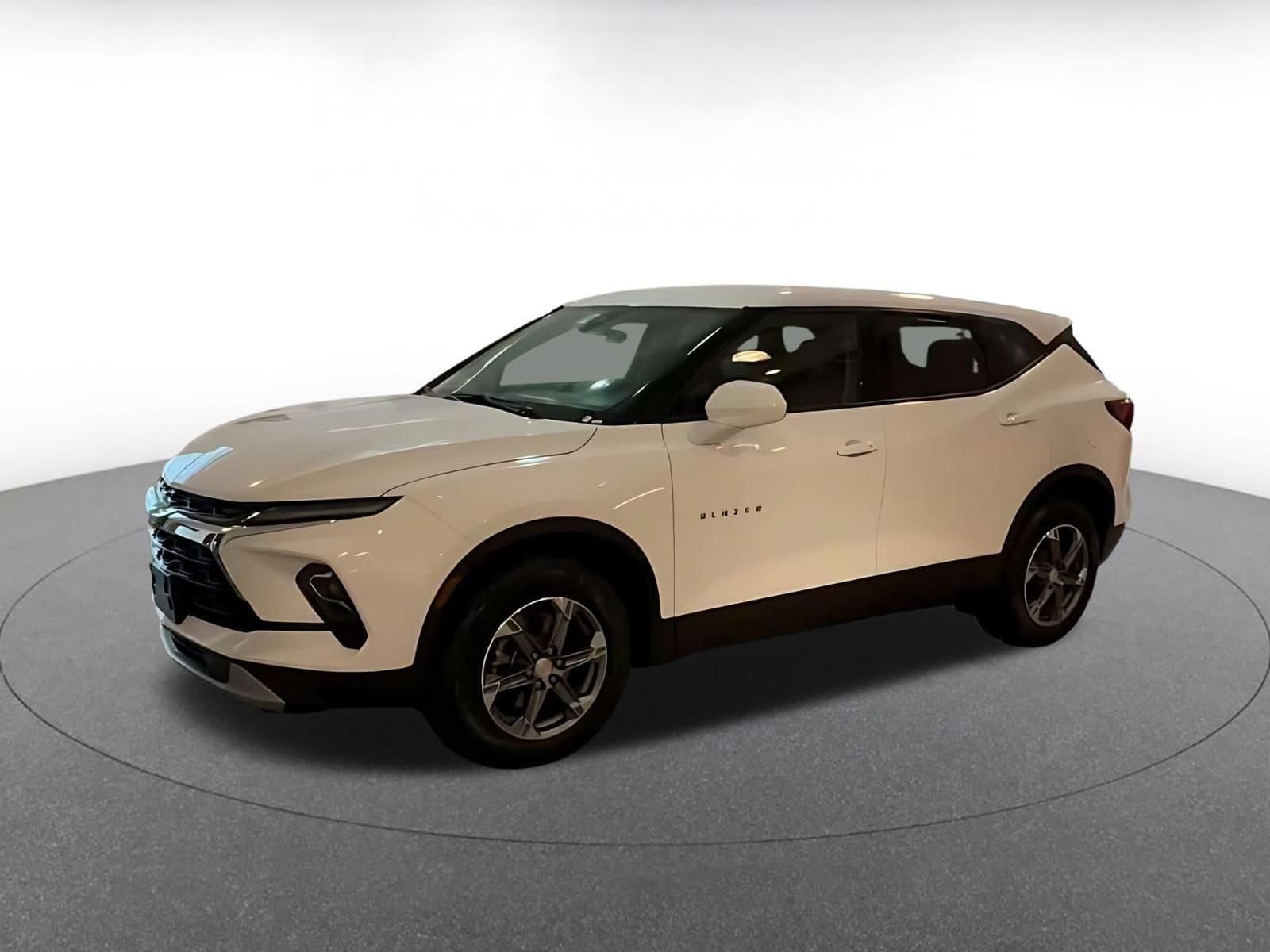 Thumbnail: 2025 Chevrolet Blazer - 9