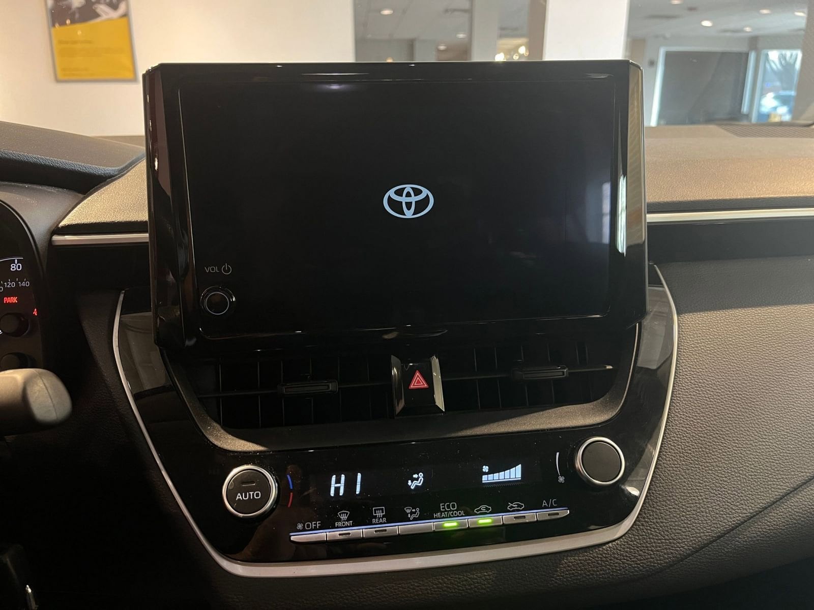 Thumbnail: 2025 Toyota Corolla - 18