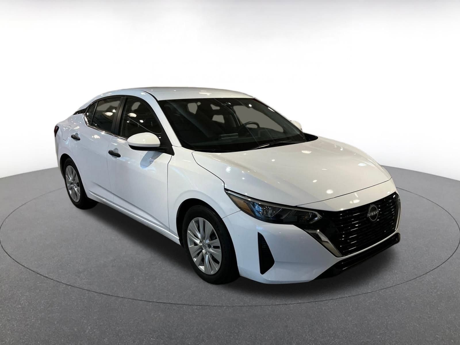 Thumbnail: 2025 Nissan Sentra - 1