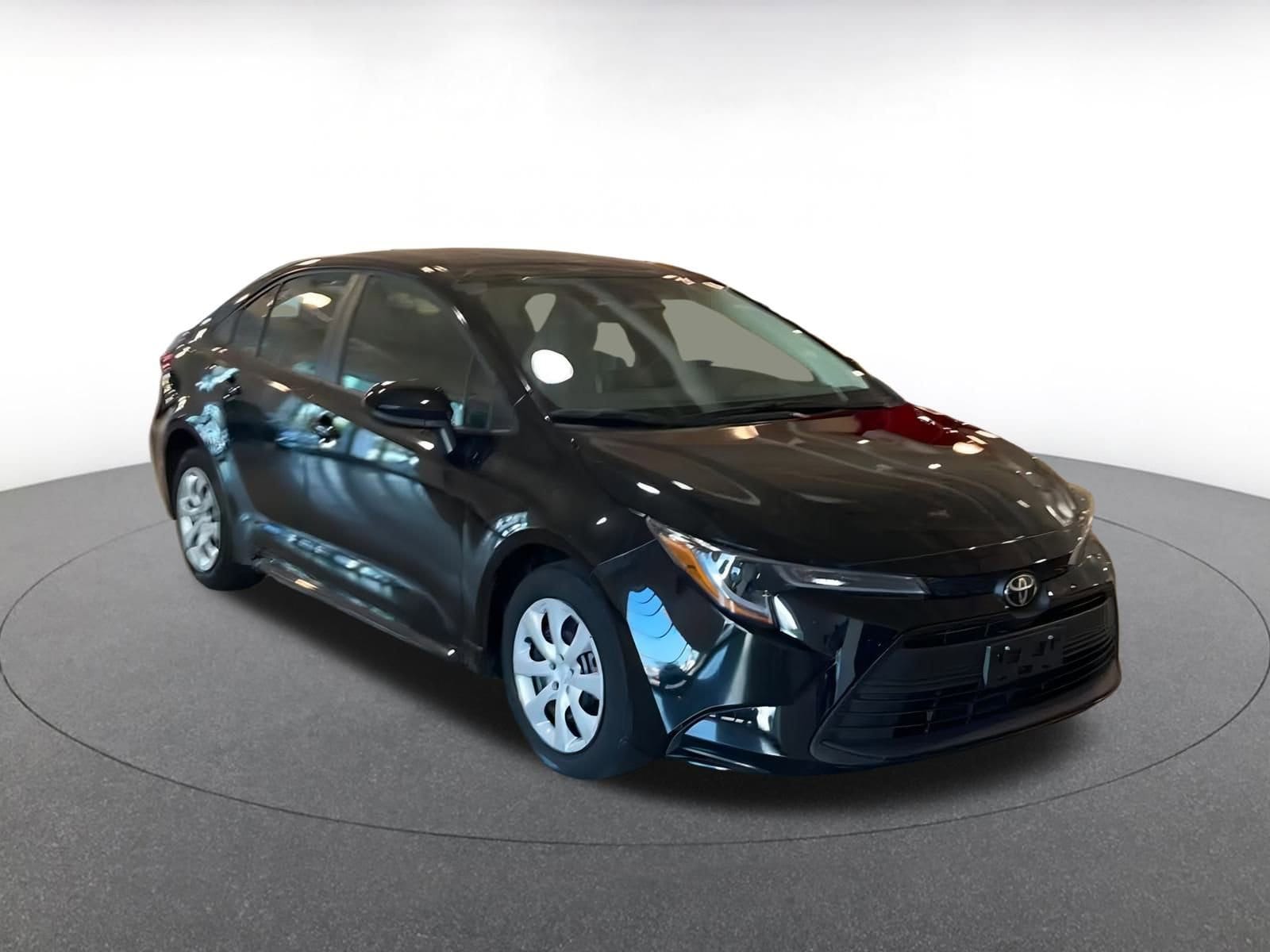Thumbnail: 2024 Toyota Corolla - 3