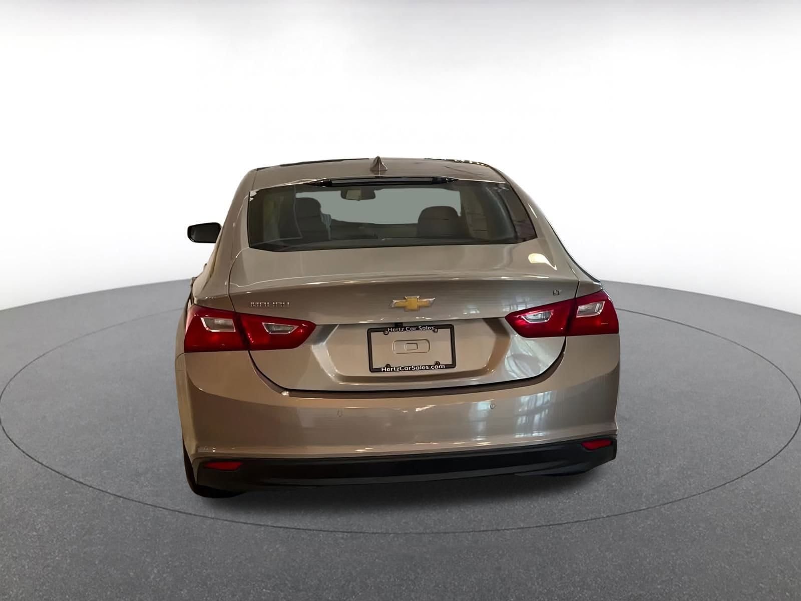 Thumbnail: 2024 Chevrolet Malibu - 12