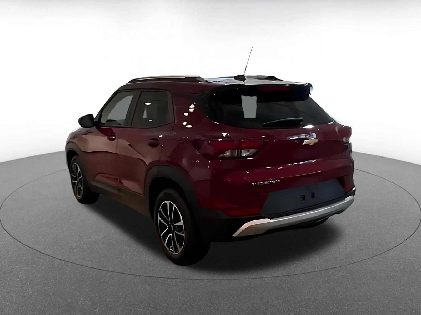 Thumbnail: 2025 Chevrolet TrailBlazer - 8