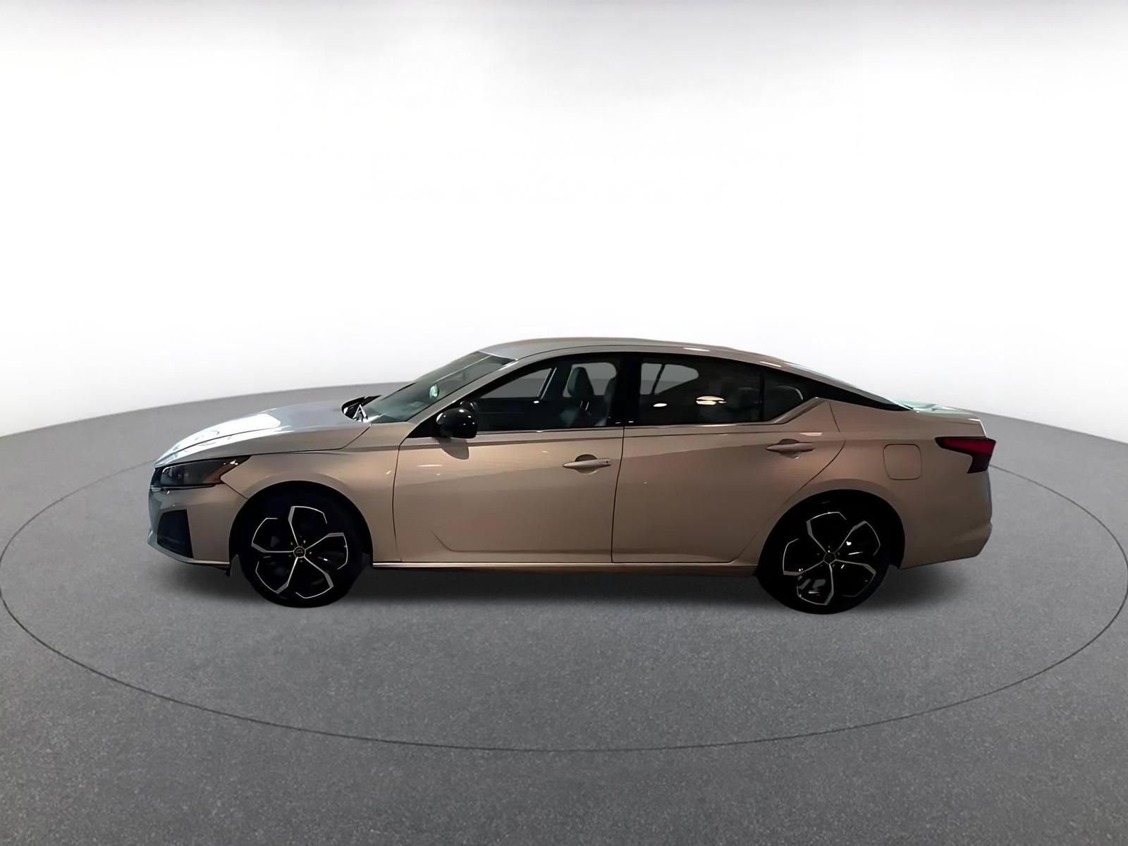Thumbnail: 2025 Nissan Altima - 8