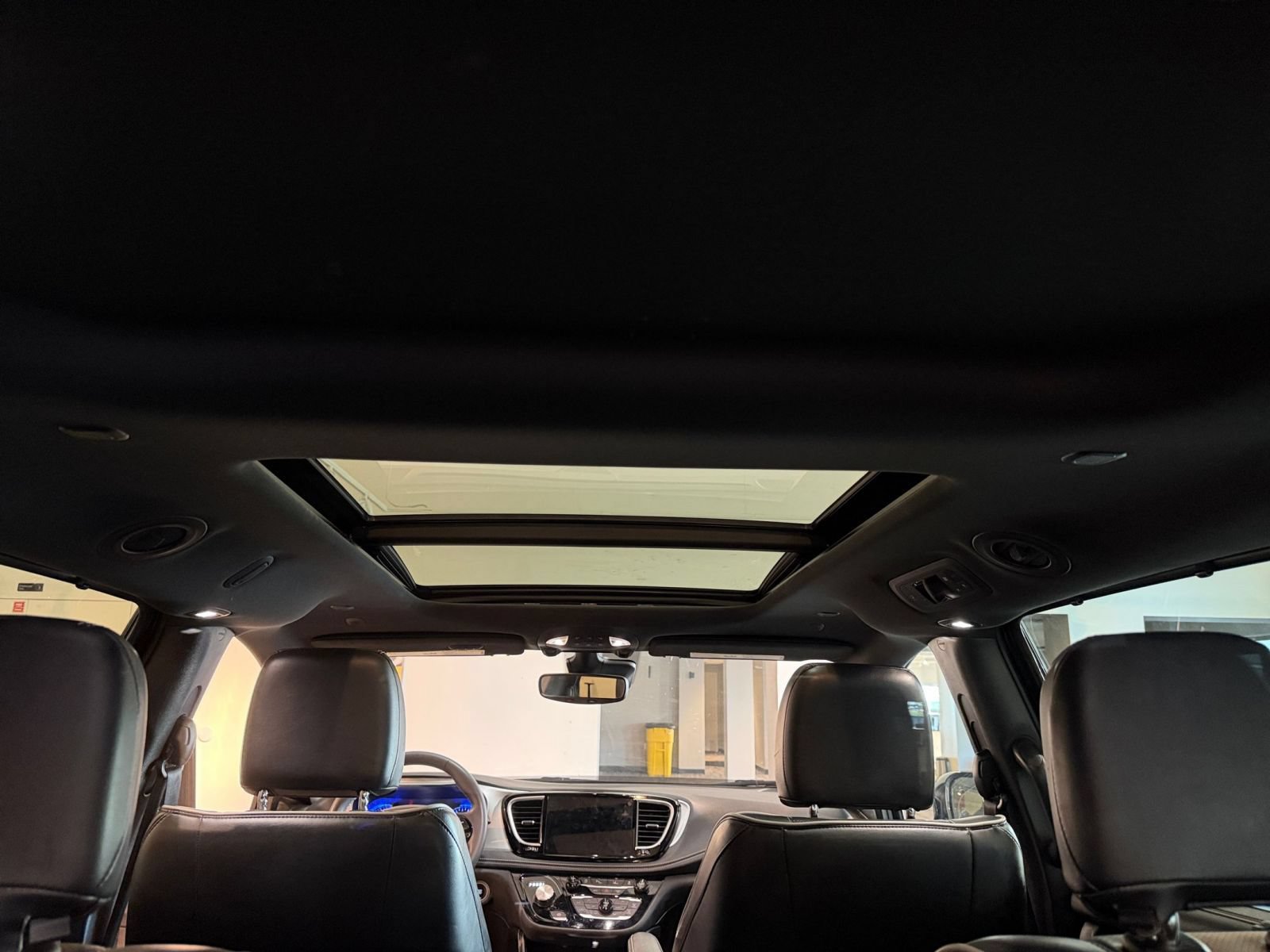 Thumbnail: 2025 Chrysler Pacifica - 26