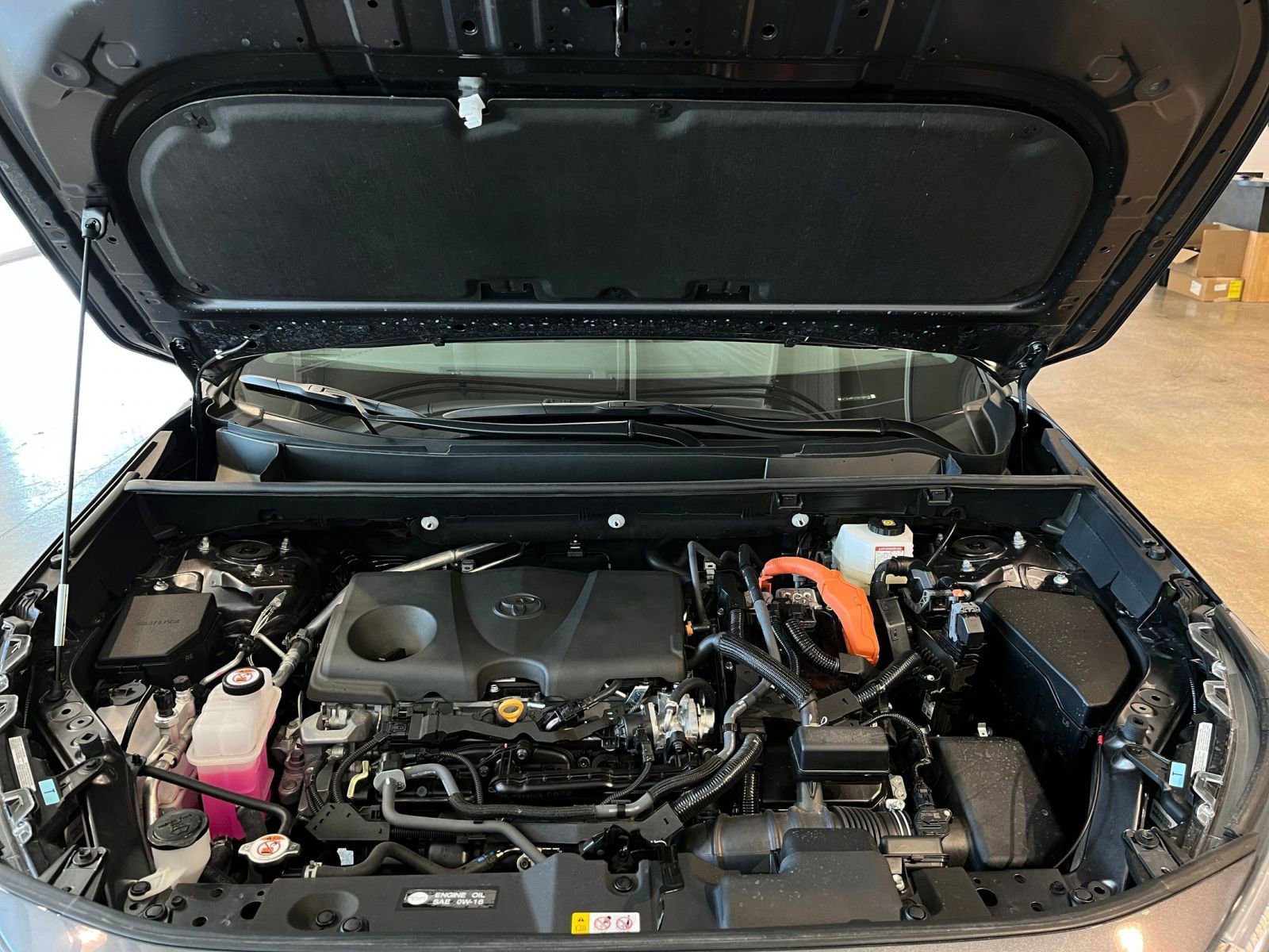 Thumbnail: 2025 Toyota RAV4 - 32