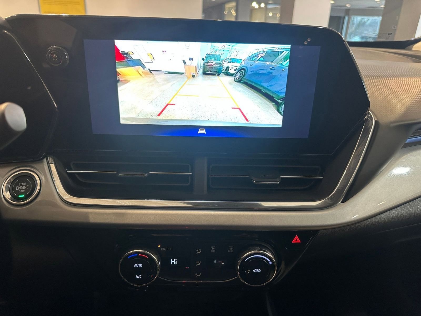 Thumbnail: 2025 Chevrolet Trax - 17