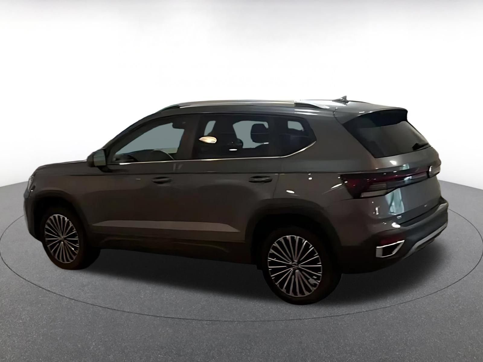 Thumbnail: 2026 Volkswagen Taos - 10