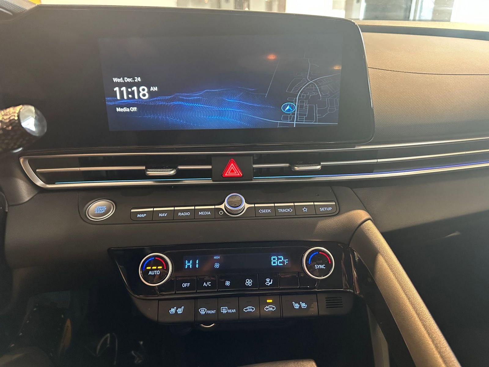 Thumbnail: 2025 Hyundai Elantra - 21