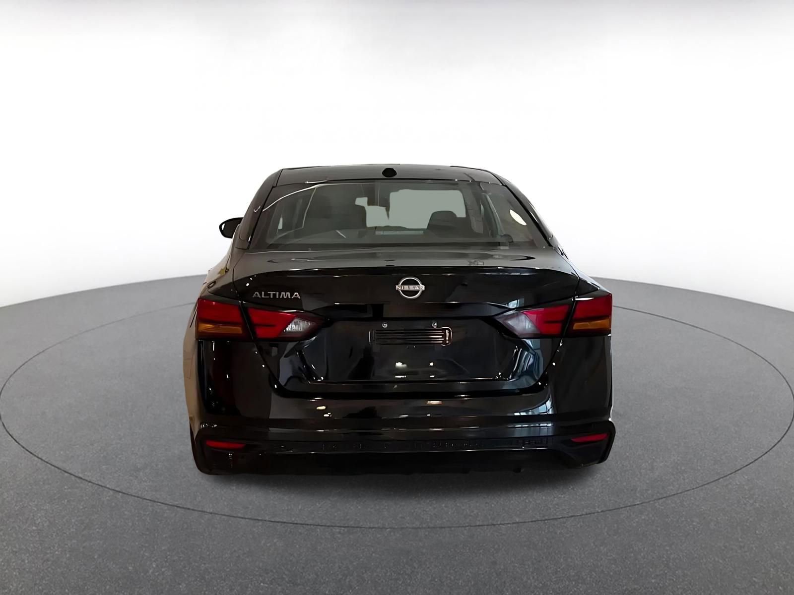 Thumbnail: 2025 Nissan Altima - 12